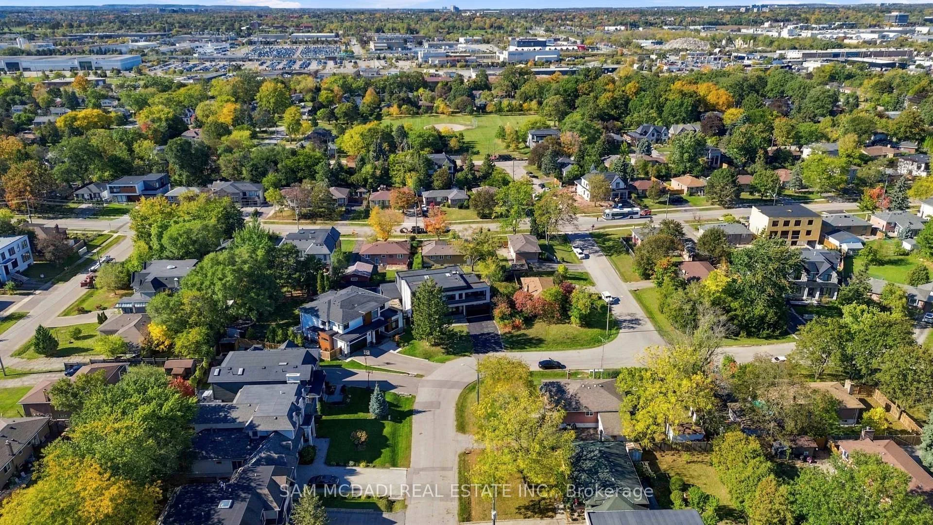 Photo 54 of 468 Saville Crescent, Oakville, West — HOMEH