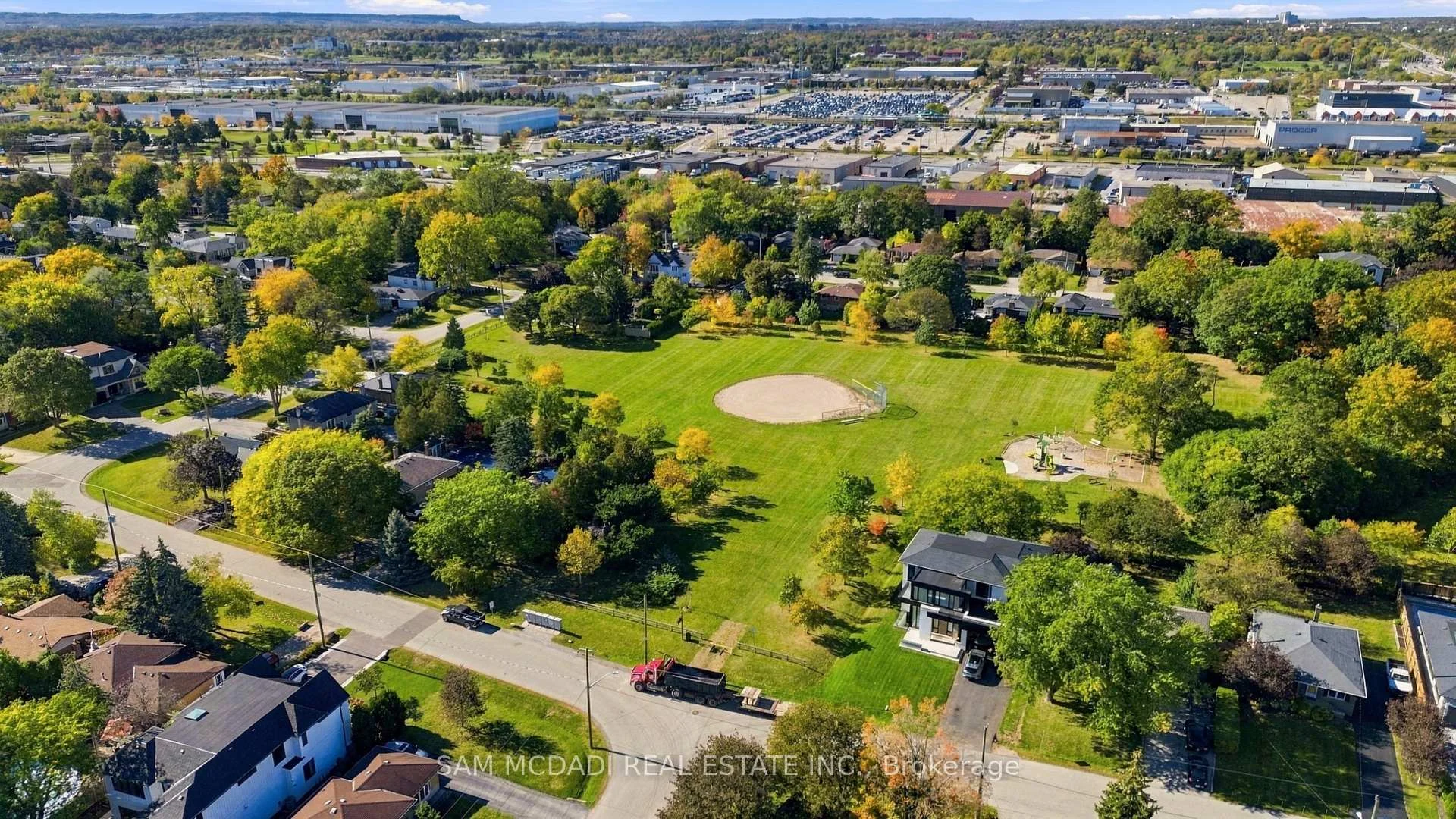 Photo 56 of 468 Saville Crescent, Oakville, West — HOMEH