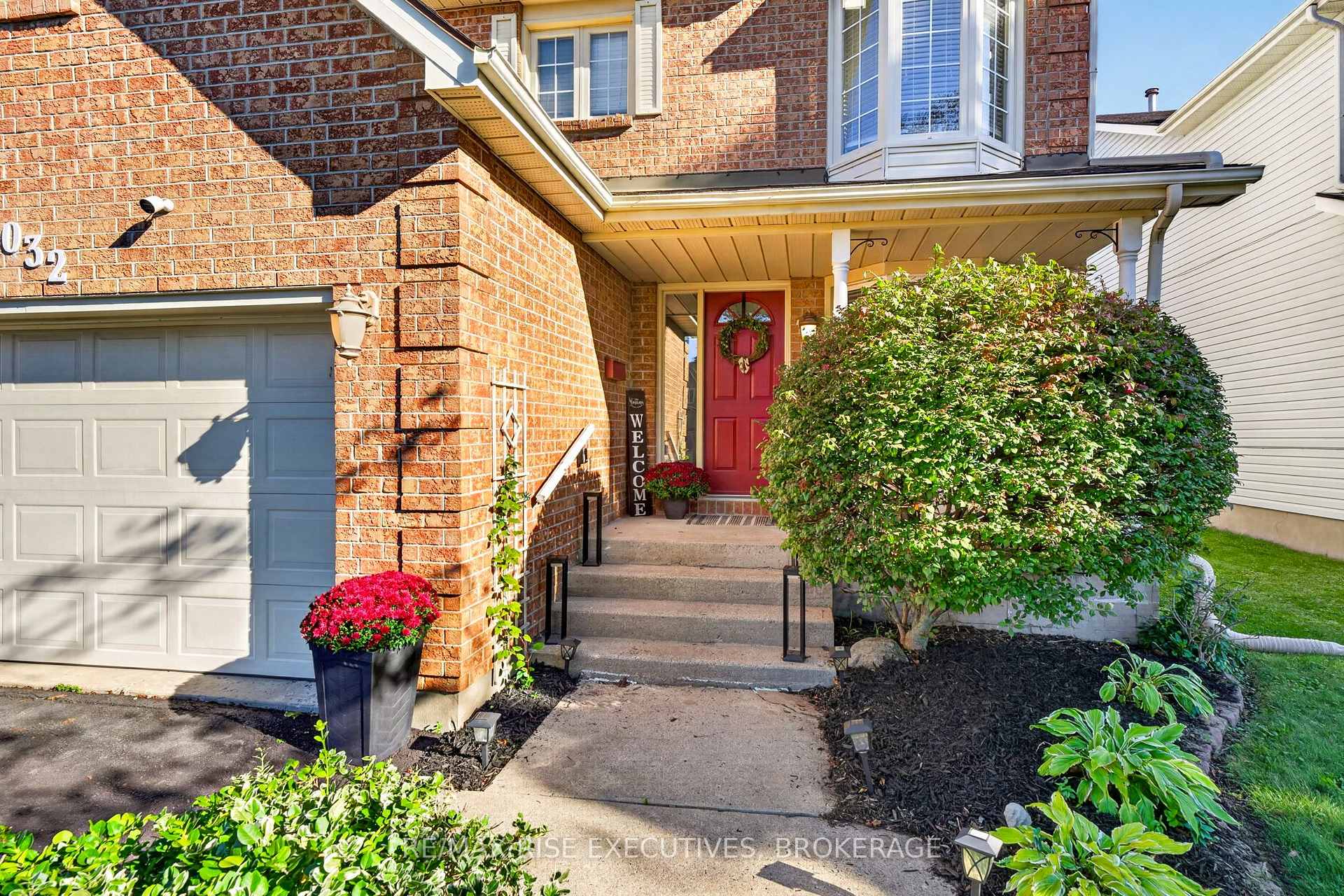 Photo 2 of 1032 Lombardy Street, Kingston, South of Taylor-Kidd Blvd — HOMEH