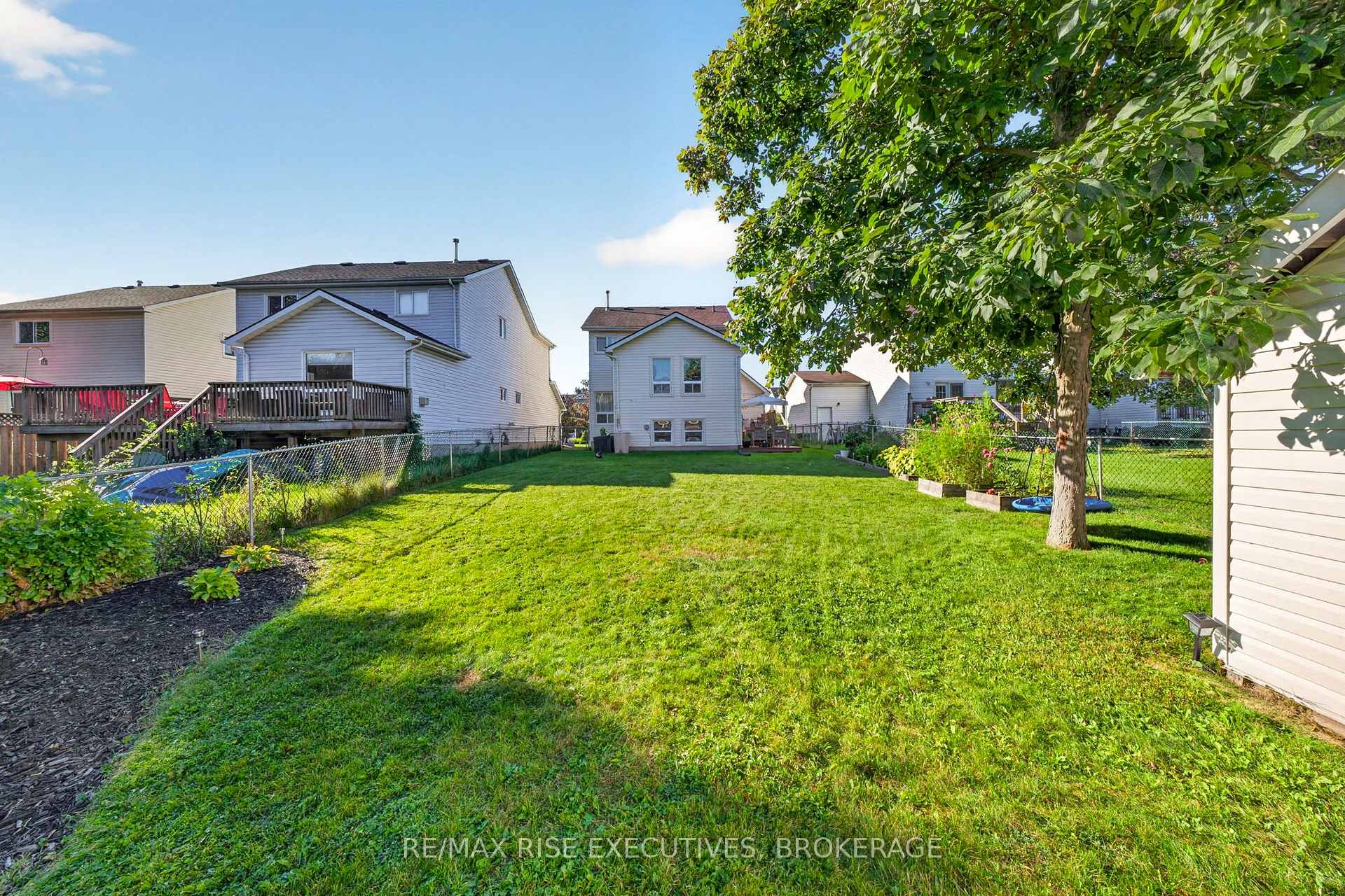 Photo 25 of 1032 Lombardy Street, Kingston, South of Taylor-Kidd Blvd — HOMEH