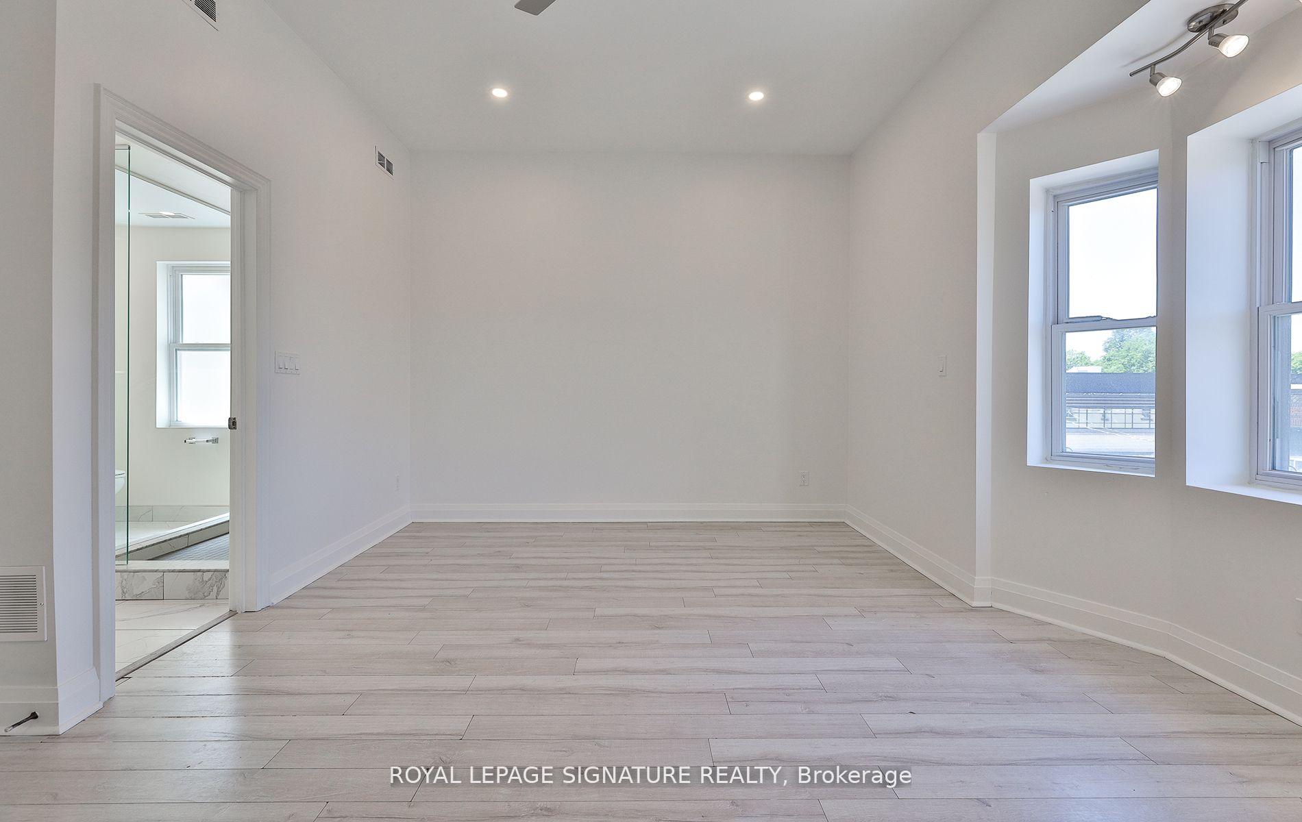 Photo 7 of Unit 3rd Lvl, 995 Bloor Street W, Toronto, Dufferin Grove — HOMEH