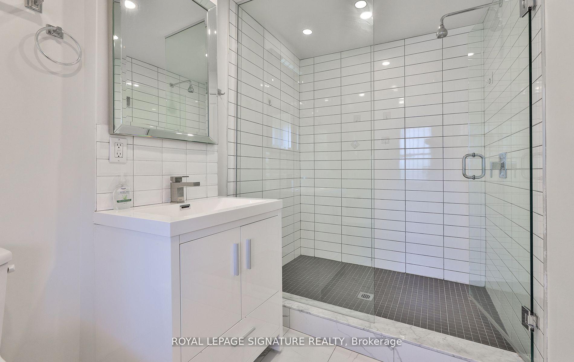 Photo 14 of Unit 3rd Lvl, 995 Bloor Street W, Toronto, Dufferin Grove — HOMEH