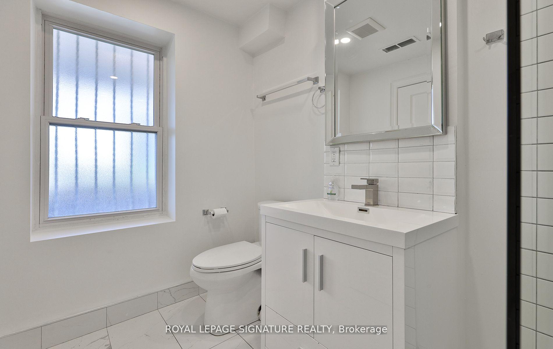Photo 15 of Unit 3rd Lvl, 995 Bloor Street W, Toronto, Dufferin Grove — HOMEH