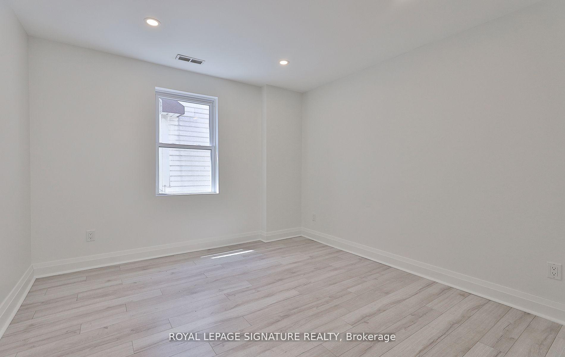 Photo 17 of Unit 3rd Lvl, 995 Bloor Street W, Toronto, Dufferin Grove — HOMEH