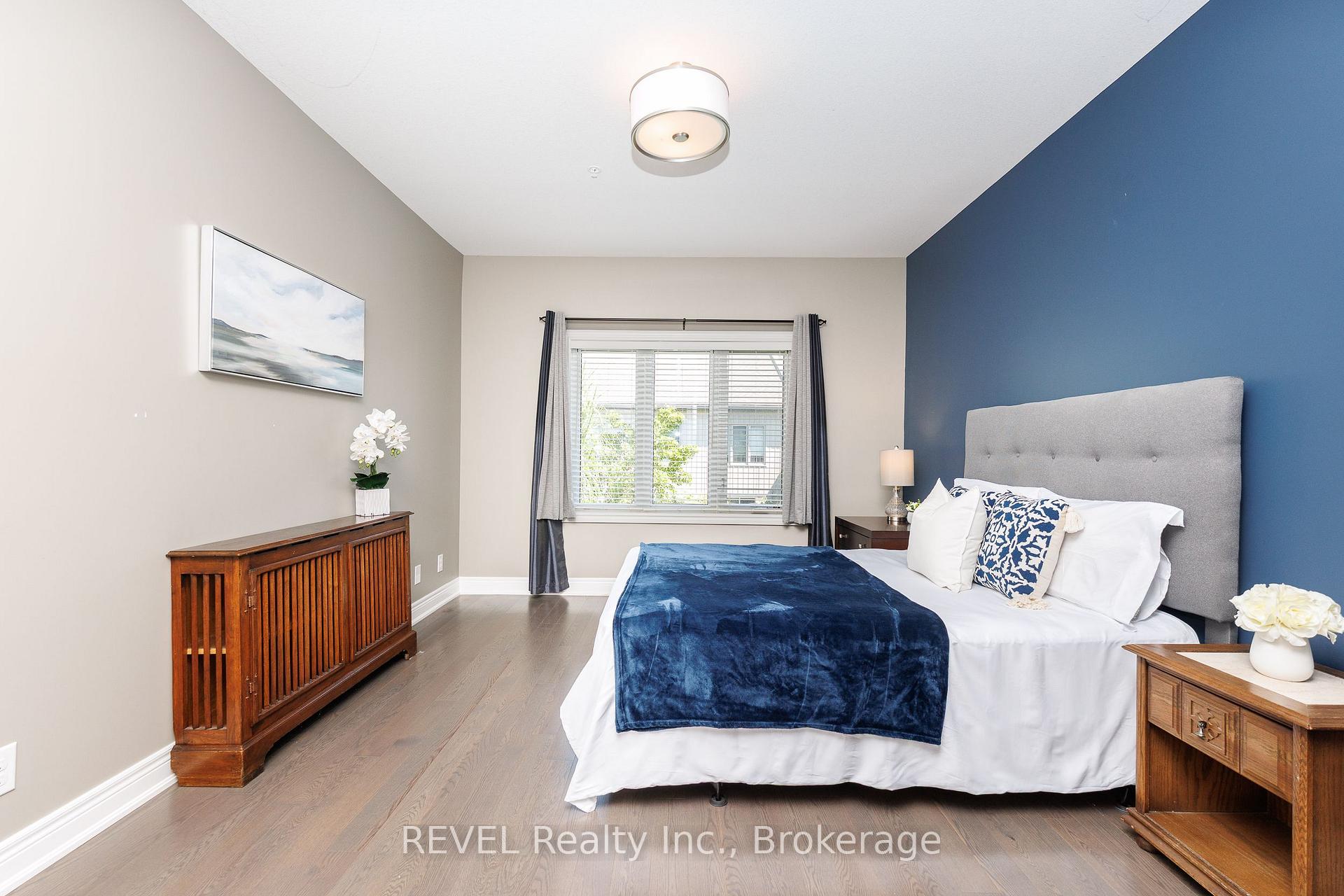 Photo 16 of 38 Sandalwood Common, St. Catharines, Port Weller — HOMEH