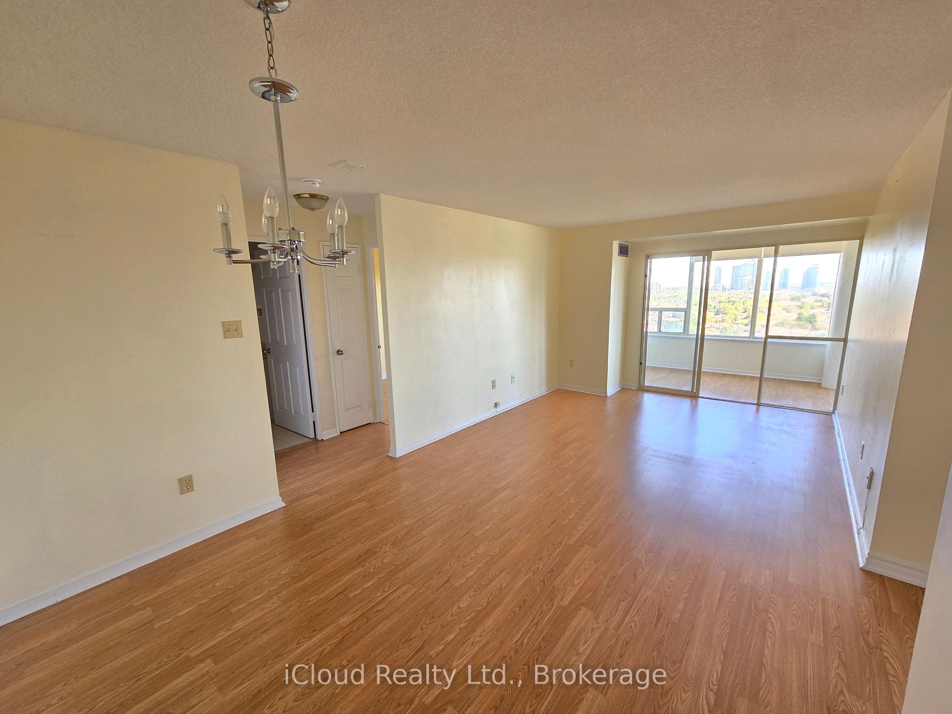 Photo 6 of Unit 1407, 700 Constellation Drive, Mississauga, Hurontario — HOMEH