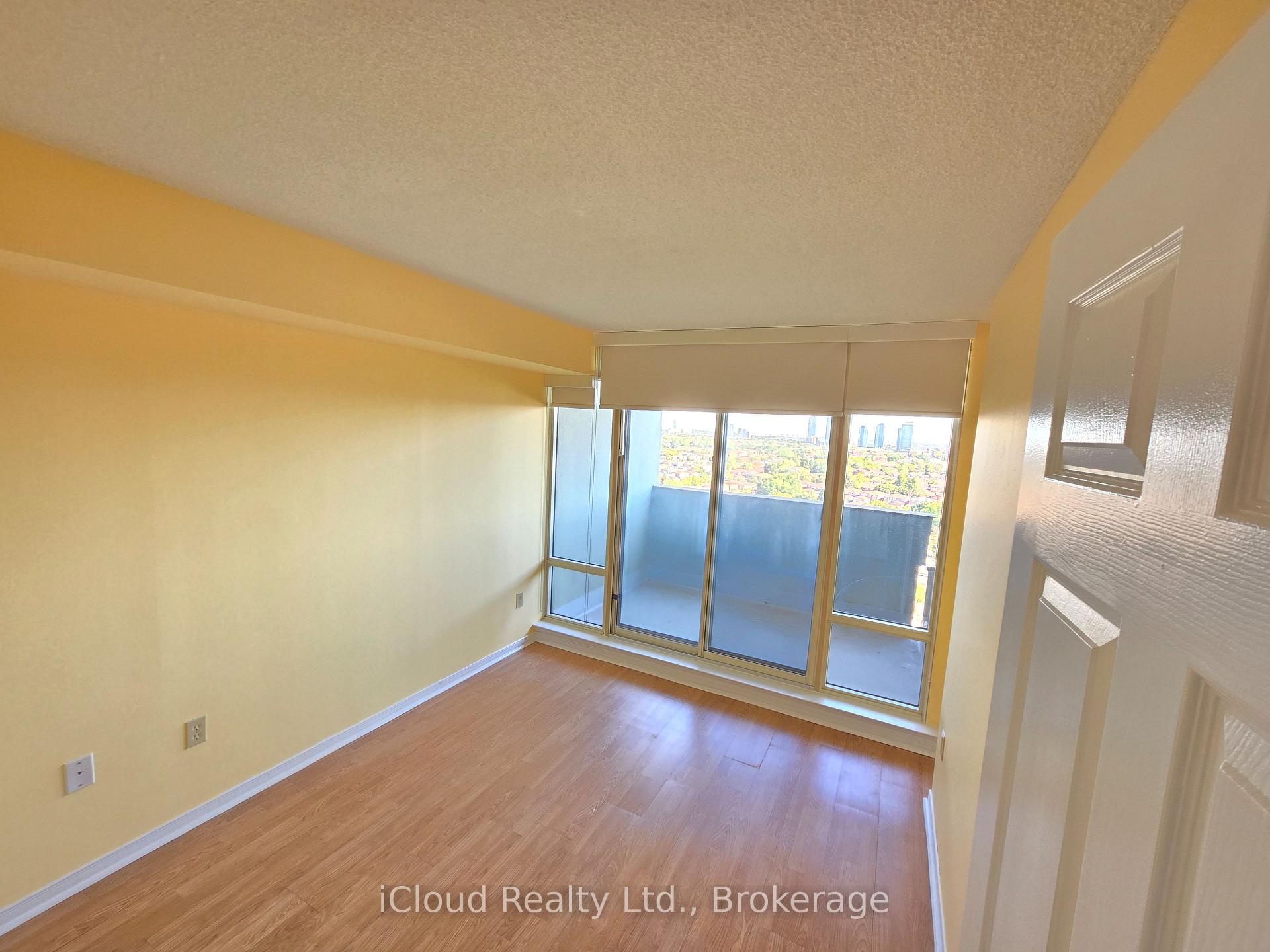 Photo 7 of Unit 1407, 700 Constellation Drive, Mississauga, Hurontario — HOMEH
