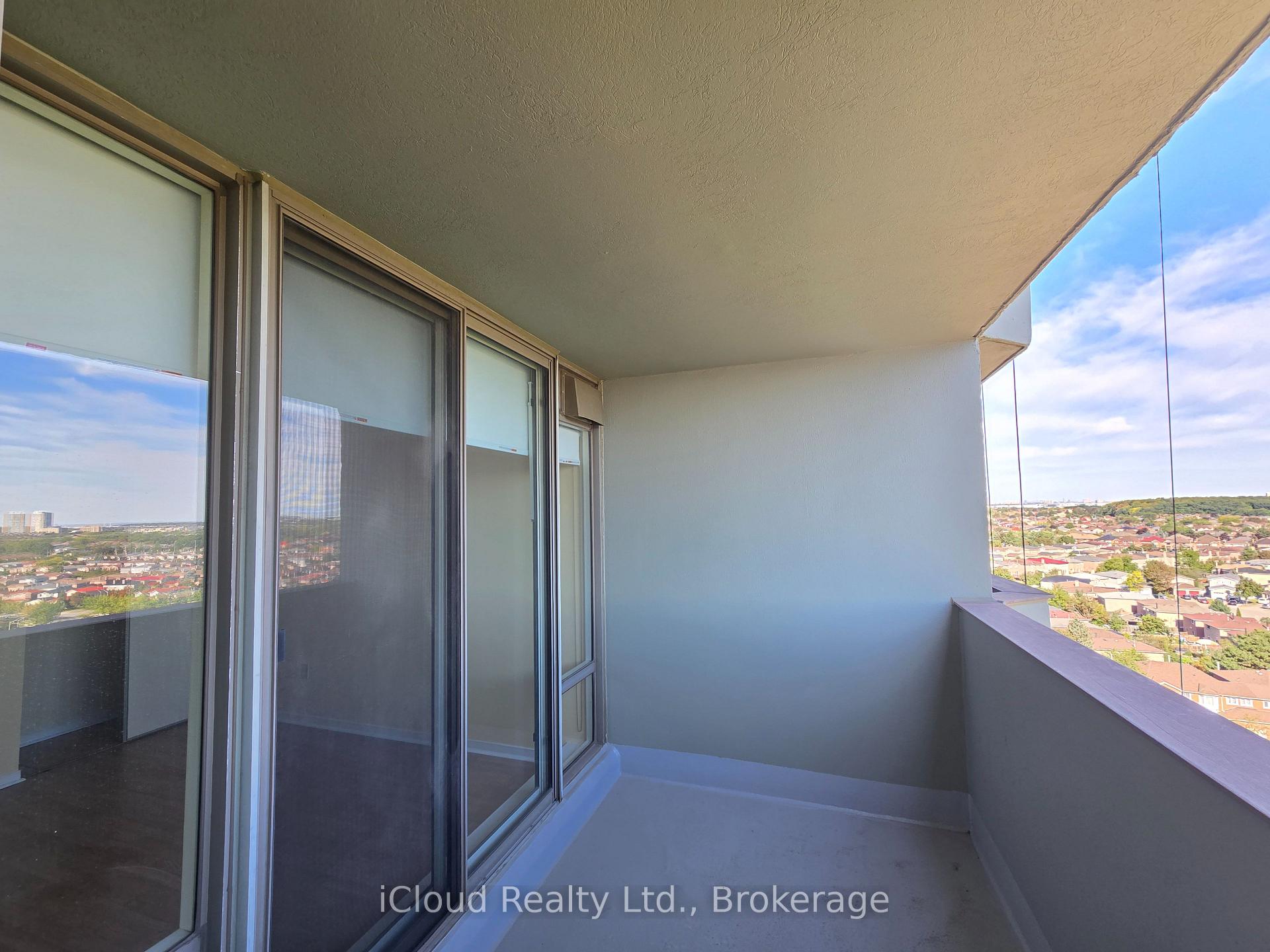 Photo 13 of Unit 1407, 700 Constellation Drive, Mississauga, Hurontario — HOMEH