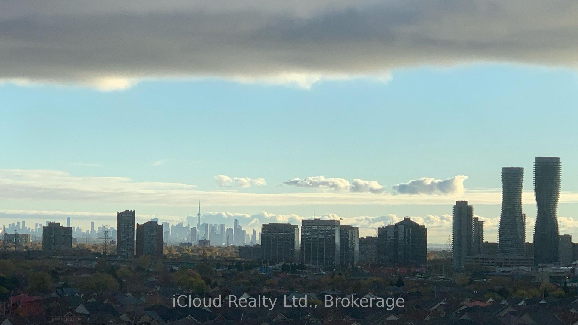 Photo 14 of Unit 1407, 700 Constellation Drive, Mississauga, Hurontario — HOMEH