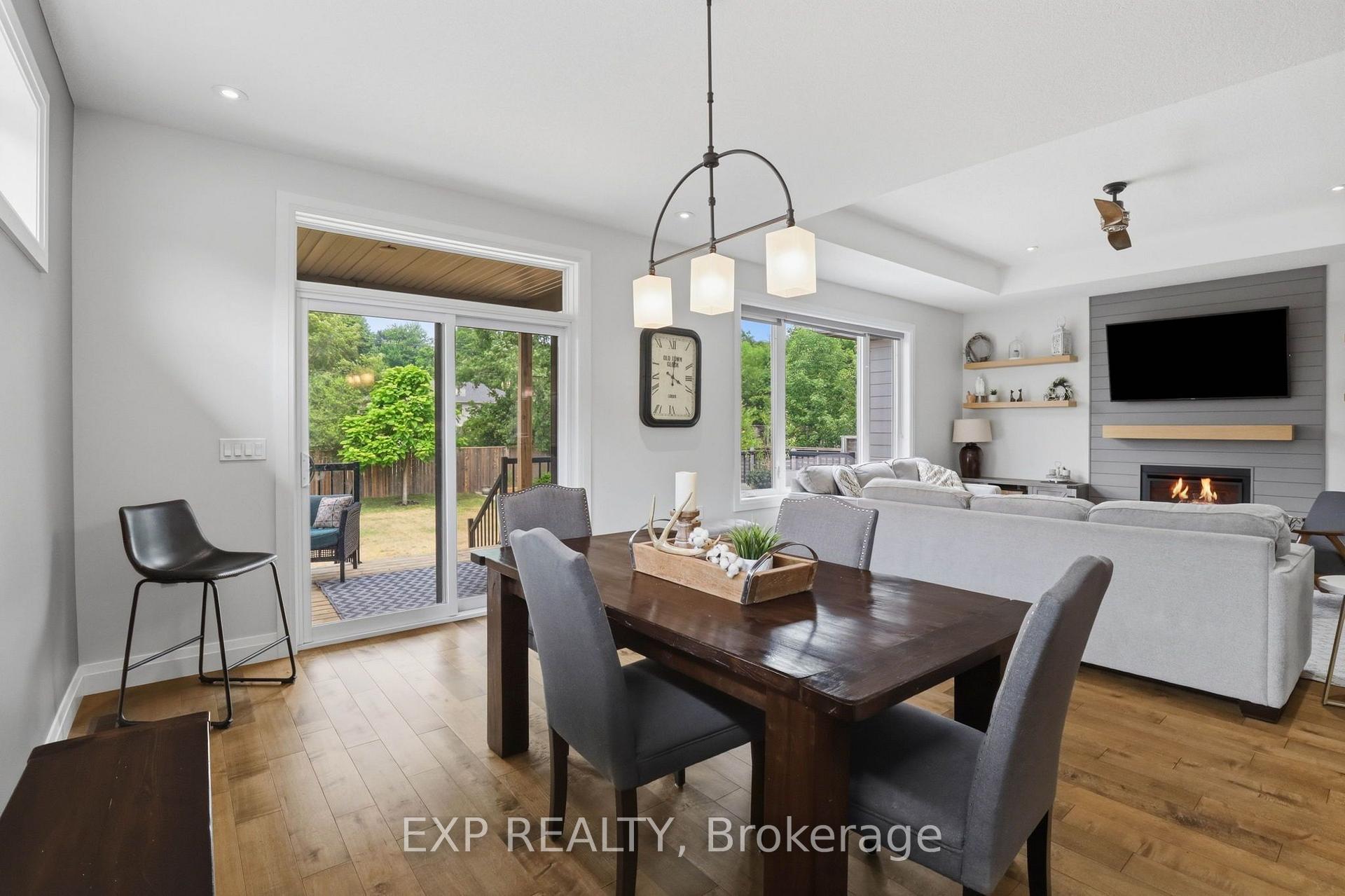 Photo 6 of 541 Bennett Crescent, Strathroy-Caradoc, Mount Brydges — HOMEH