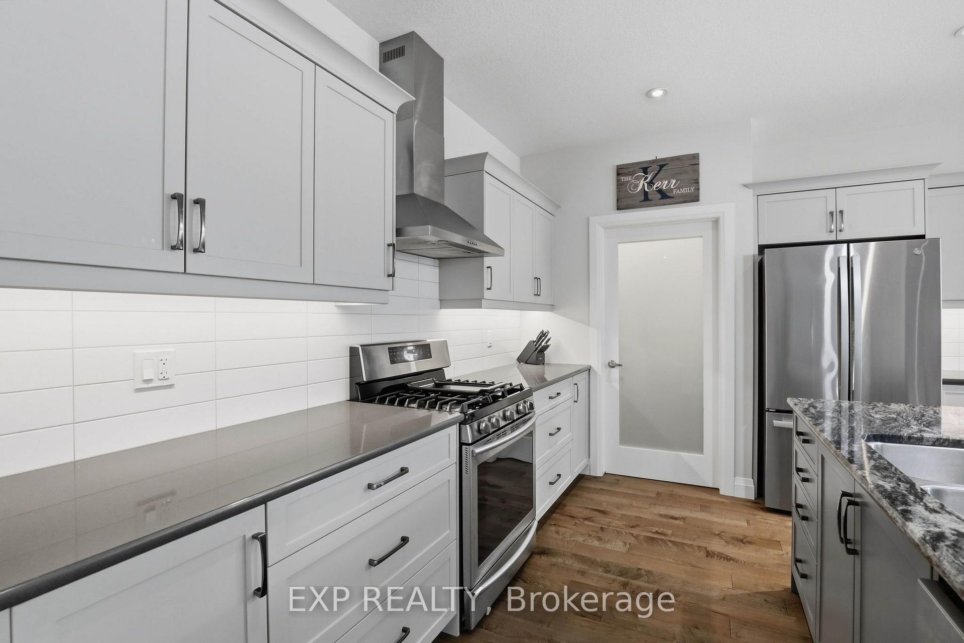 Photo 14 of 541 Bennett Crescent, Strathroy-Caradoc, Mount Brydges — HOMEH
