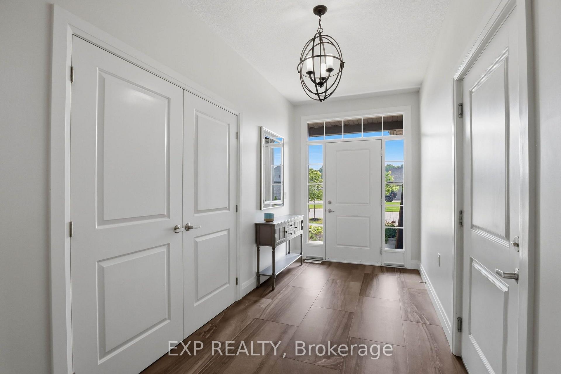 Photo 16 of 541 Bennett Crescent, Strathroy-Caradoc, Mount Brydges — HOMEH