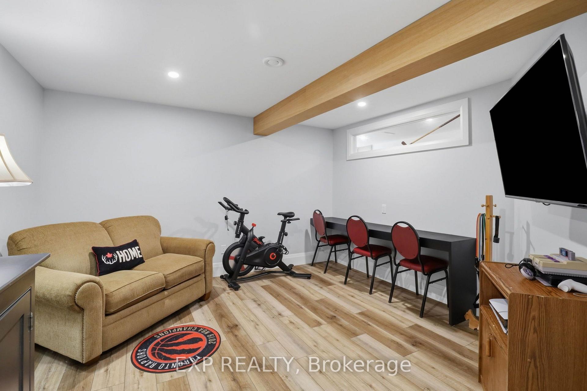 Photo 35 of 541 Bennett Crescent, Strathroy-Caradoc, Mount Brydges — HOMEH