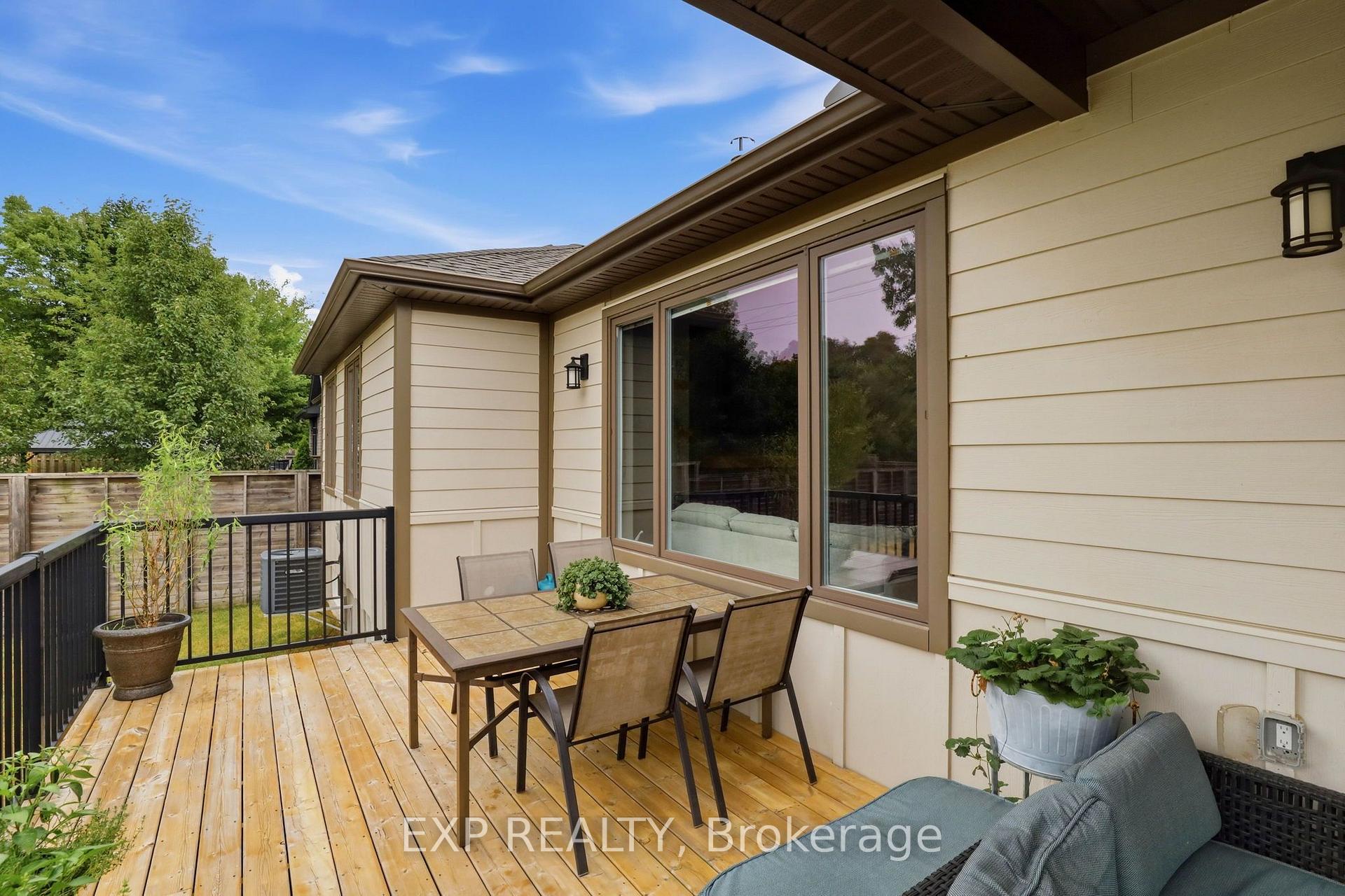 Photo 41 of 541 Bennett Crescent, Strathroy-Caradoc, Mount Brydges — HOMEH