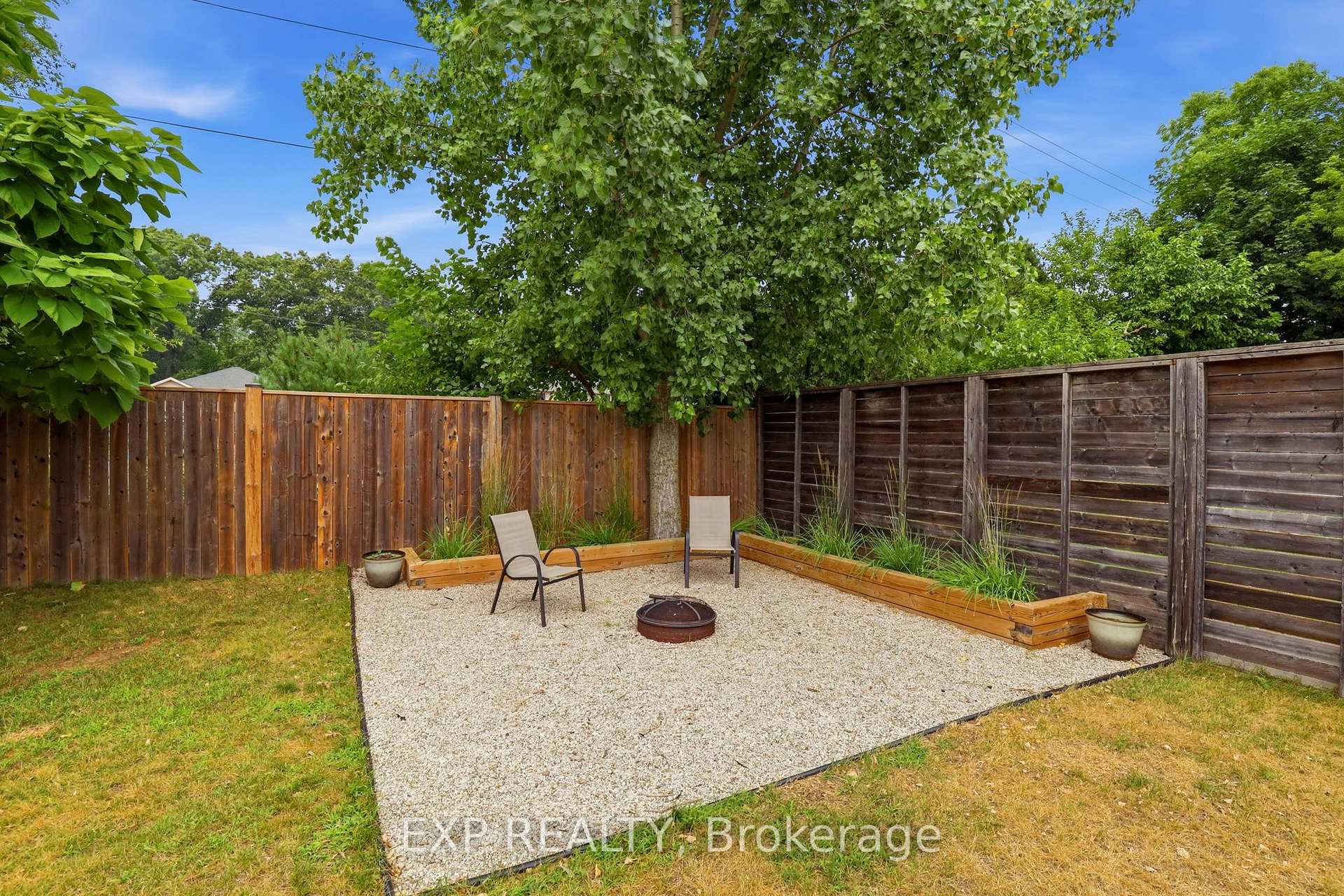 Photo 44 of 541 Bennett Crescent, Strathroy-Caradoc, Mount Brydges — HOMEH