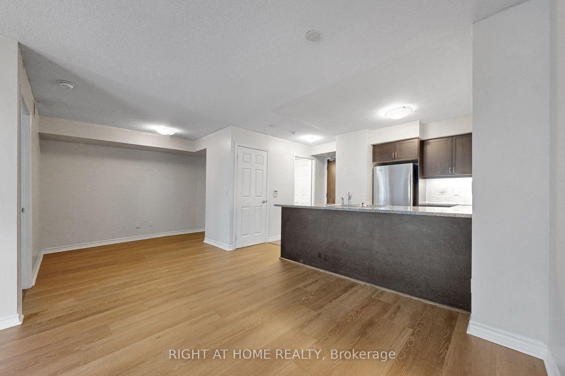 Photo 15 of Unit 712, 19 Grand Trunk Crescent, Toronto, Waterfront Communities — HOMEH