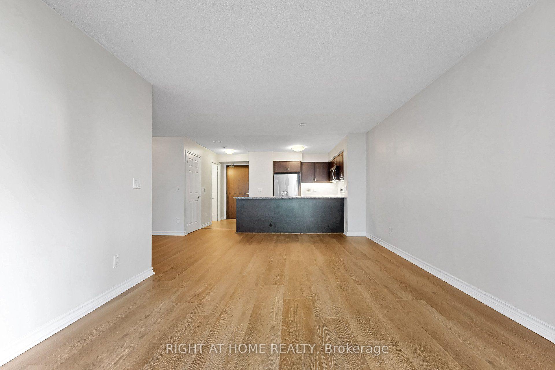 Photo 19 of Unit 712, 19 Grand Trunk Crescent, Toronto, Waterfront Communities — HOMEH