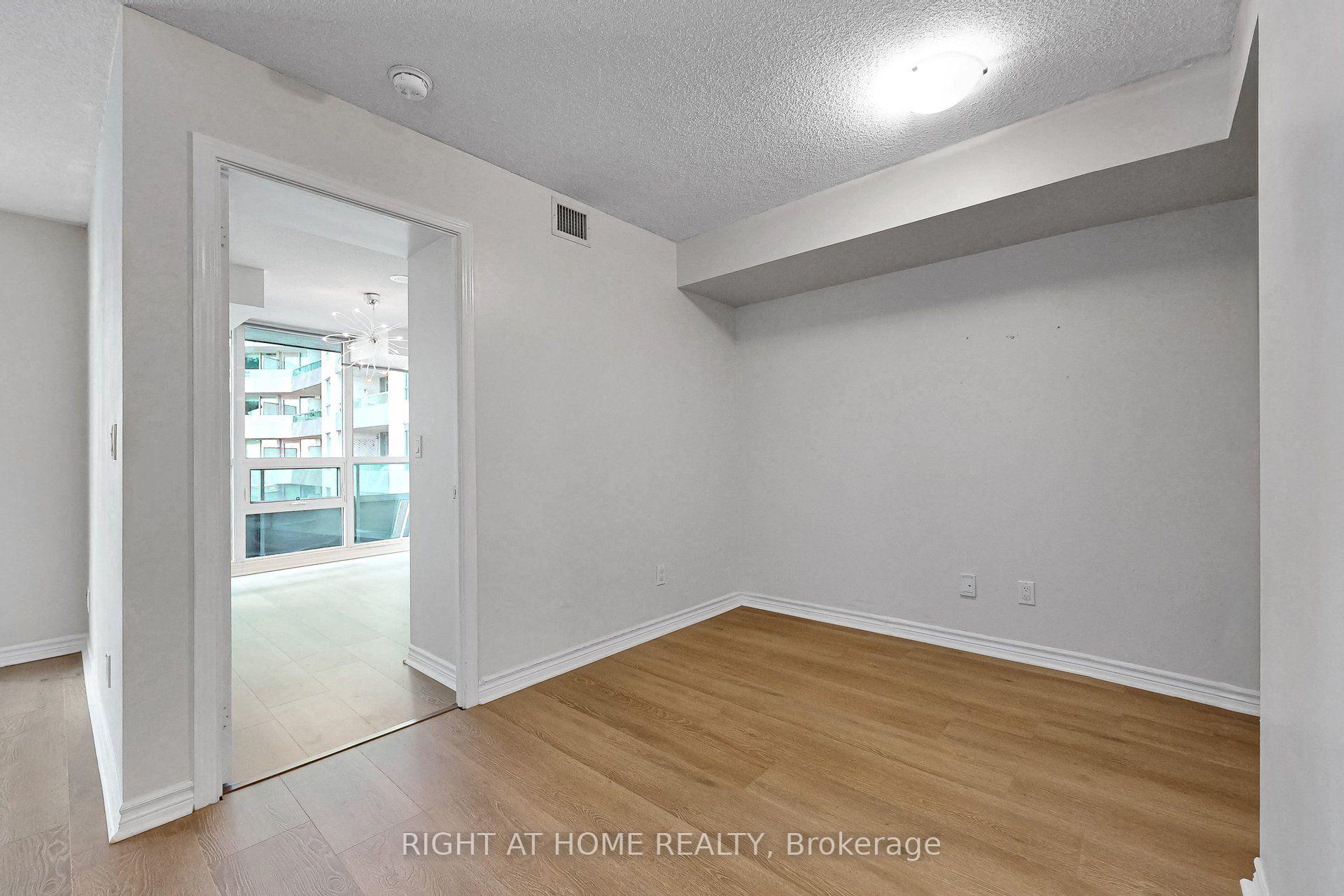 Photo 21 of Unit 712, 19 Grand Trunk Crescent, Toronto, Waterfront Communities — HOMEH