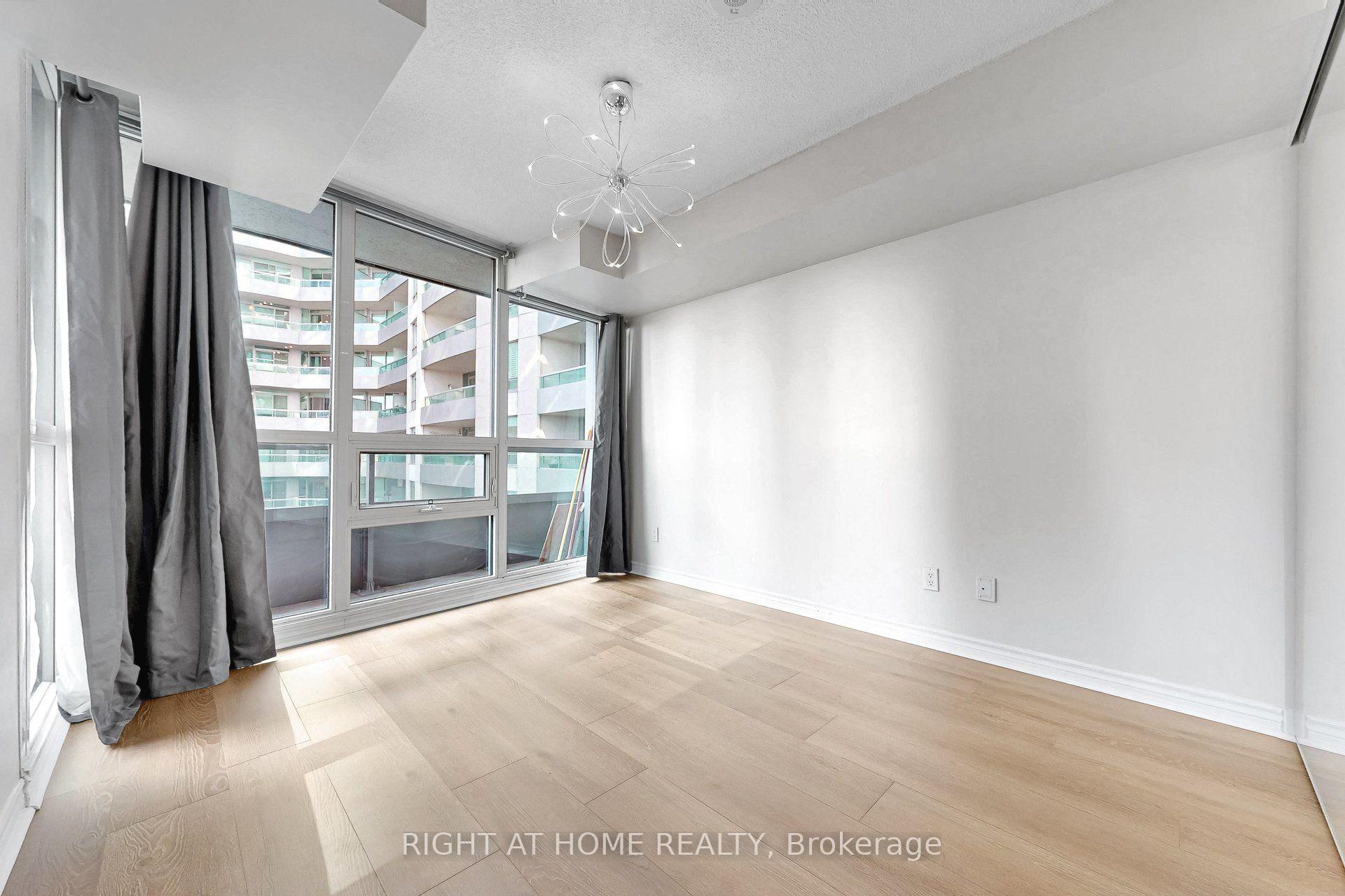 Photo 24 of Unit 712, 19 Grand Trunk Crescent, Toronto, Waterfront Communities — HOMEH