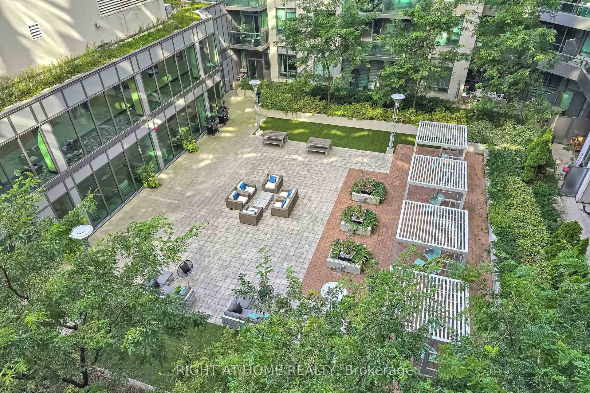 Photo 34 of Unit 712, 19 Grand Trunk Crescent, Toronto, Waterfront Communities — HOMEH