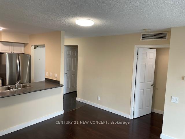 Photo 5 of Unit 809, 33 Empress Avenue, North York, Willowdale East — HOMEH