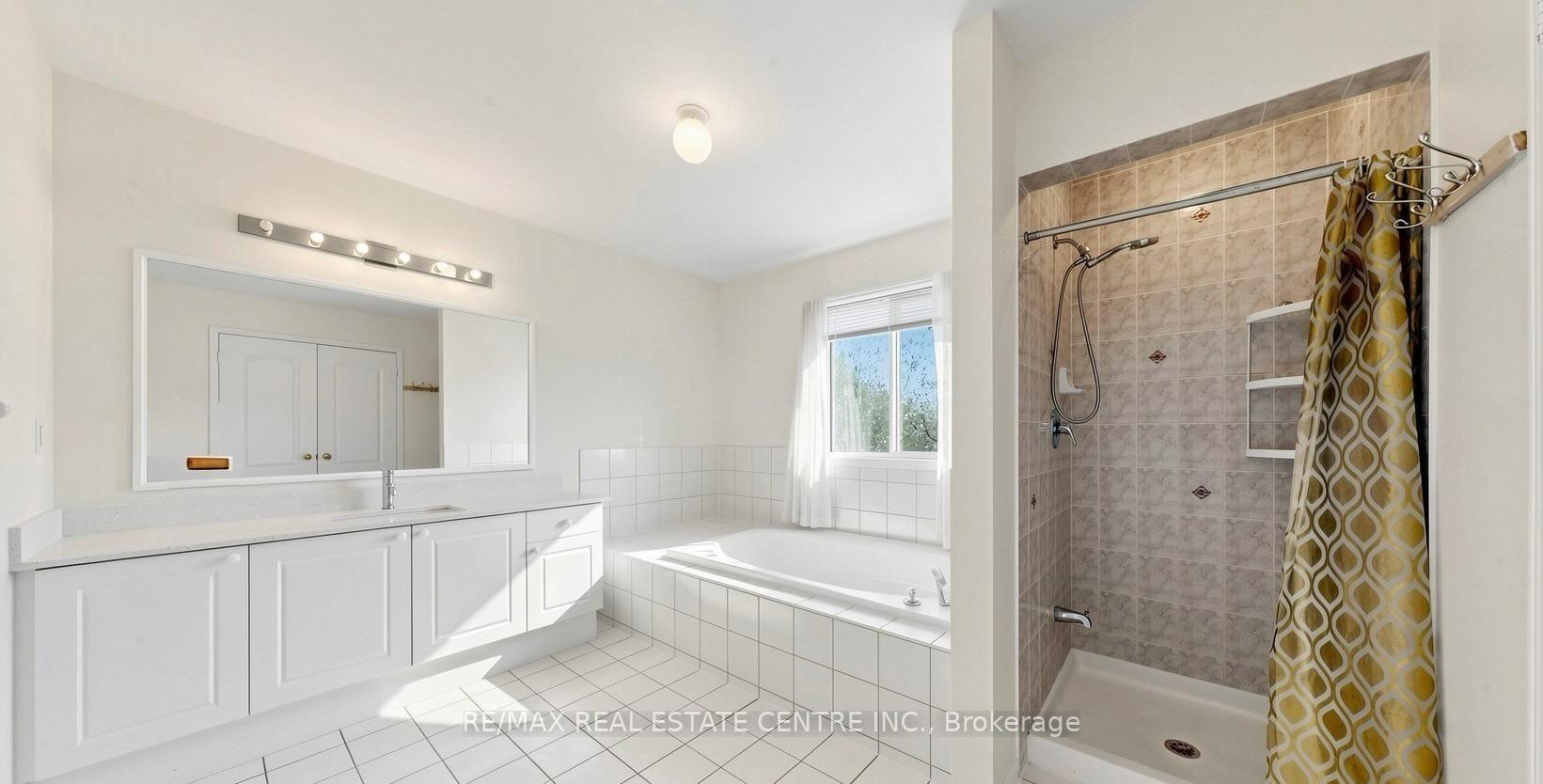 Photo 12 of 5937 Summerside Drive, Mississauga, Churchill Meadows — HOMEH