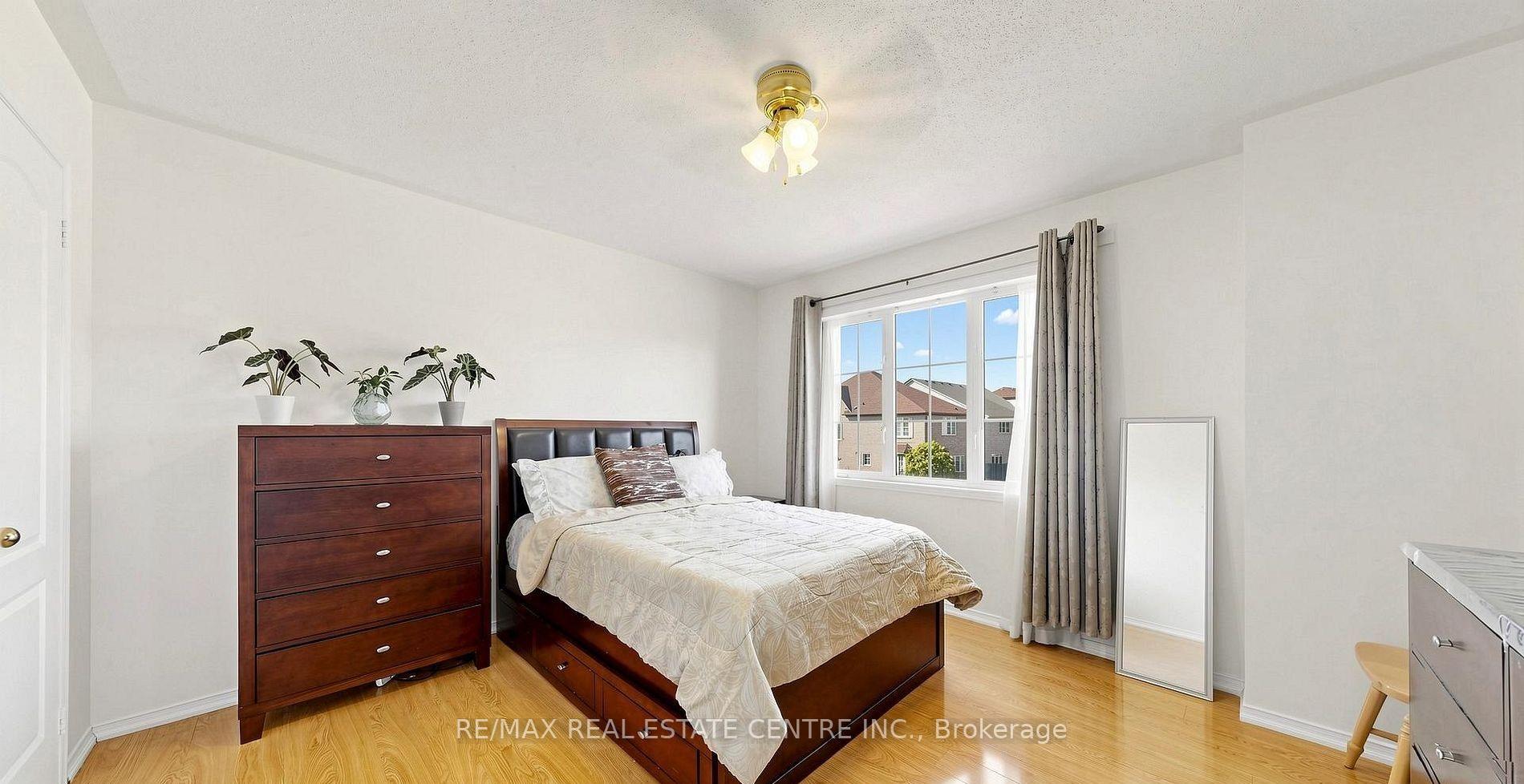 Photo 16 of 5937 Summerside Drive, Mississauga, Churchill Meadows — HOMEH