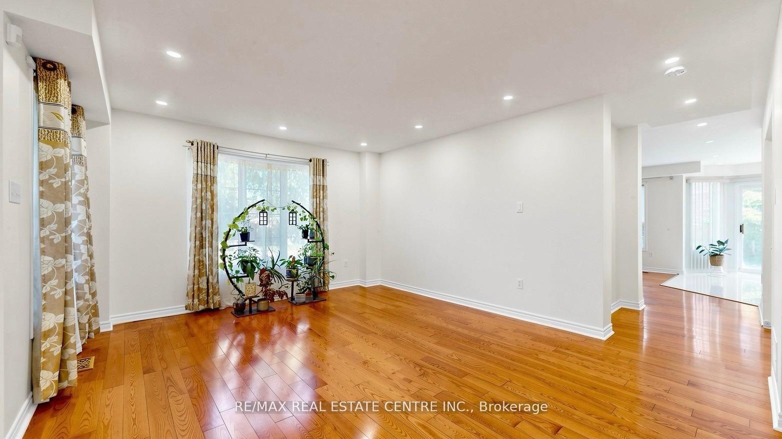 Photo 36 of 5937 Summerside Drive, Mississauga, Churchill Meadows — HOMEH