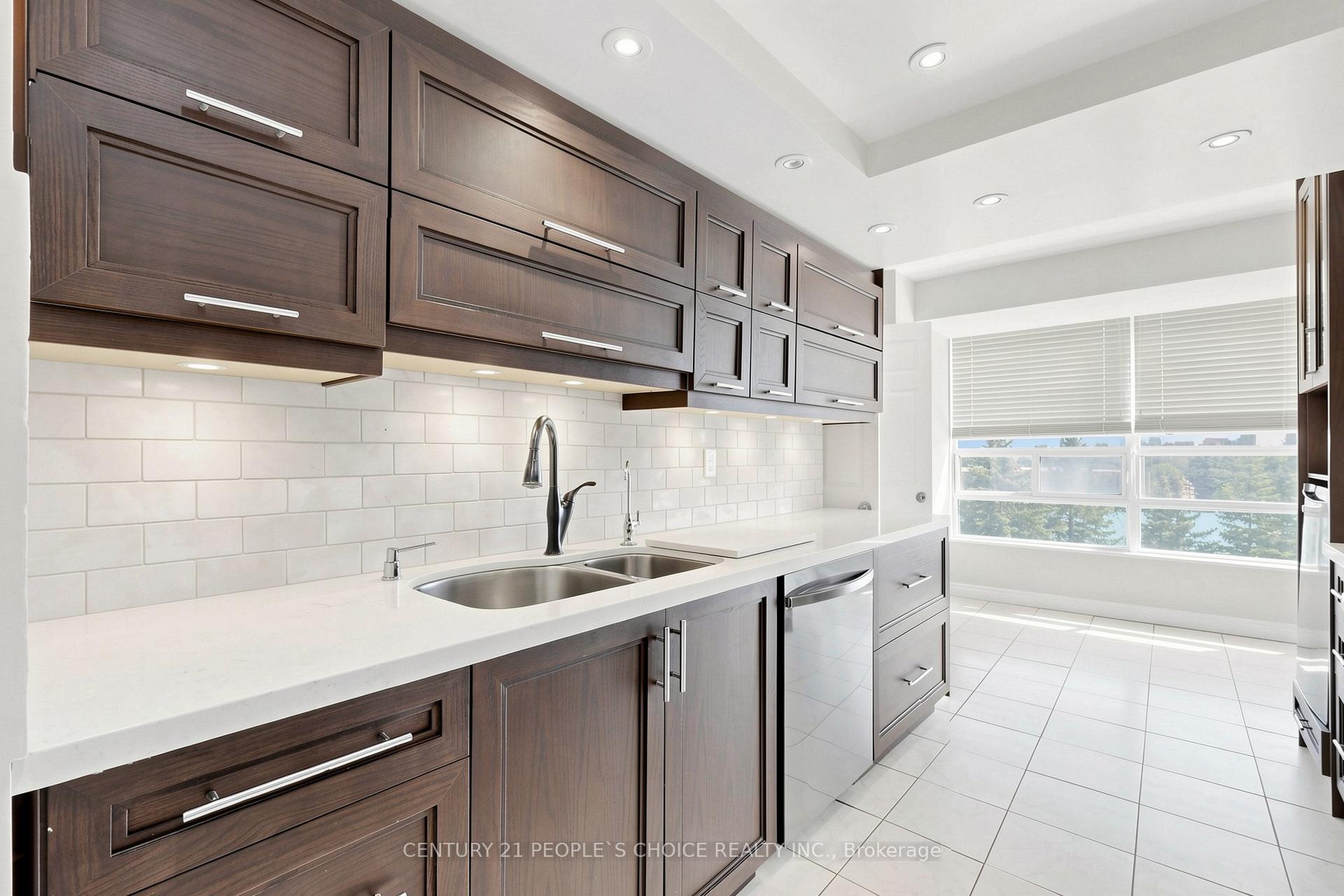 Photo 15 of Unit 413, 7805 Bayview Avenue, Markham, Aileen-Willowbrook — HOMEH