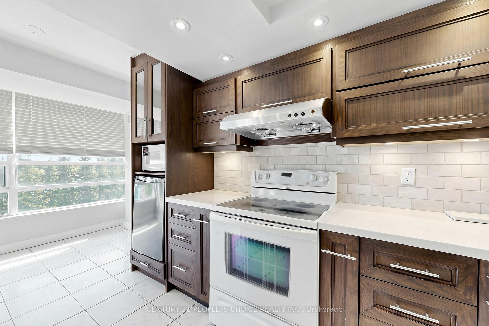 Photo 16 of Unit 413, 7805 Bayview Avenue, Markham, Aileen-Willowbrook — HOMEH