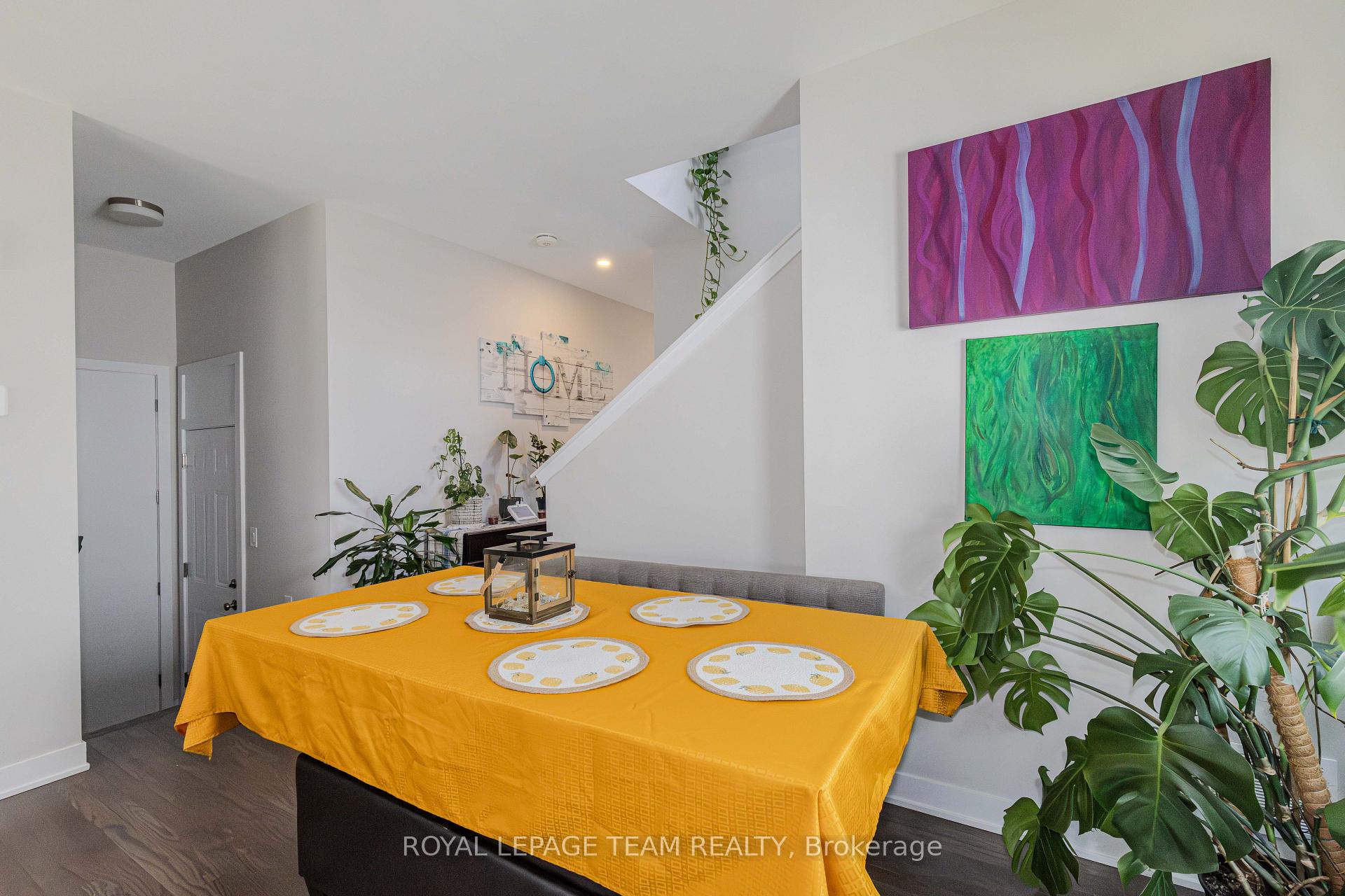 Photo 9 of 408 Epoch Street, Ottawa, Barrhaven - Half Moon Bay — HOMEH