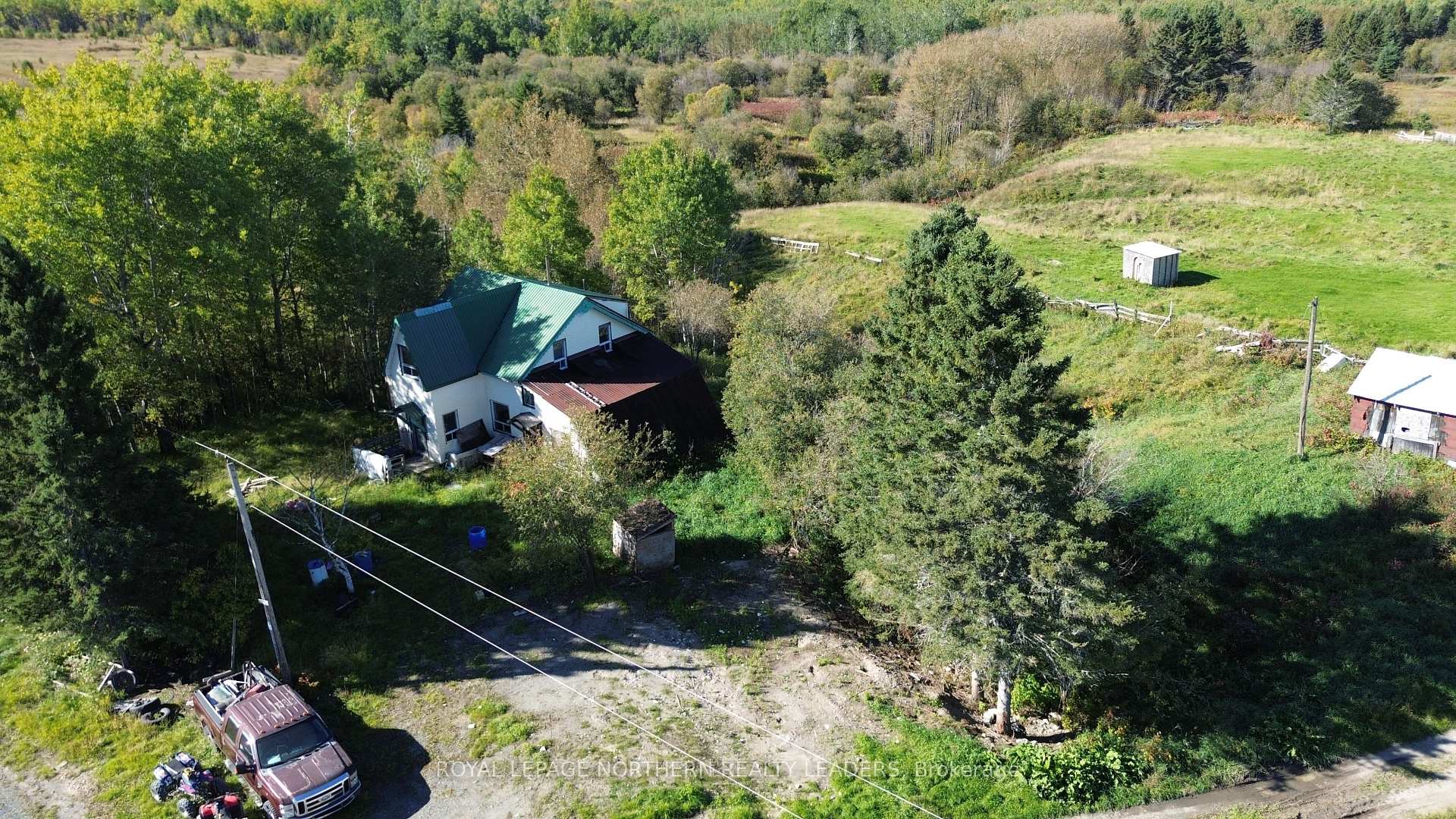 Photo of 1367 Falcon Road N