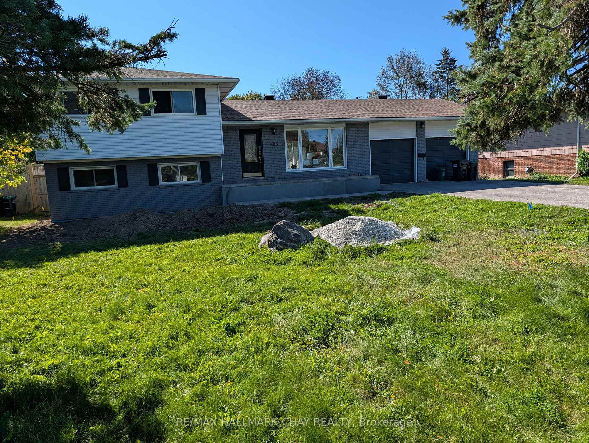 Photo of 605 Big Bay Point Road