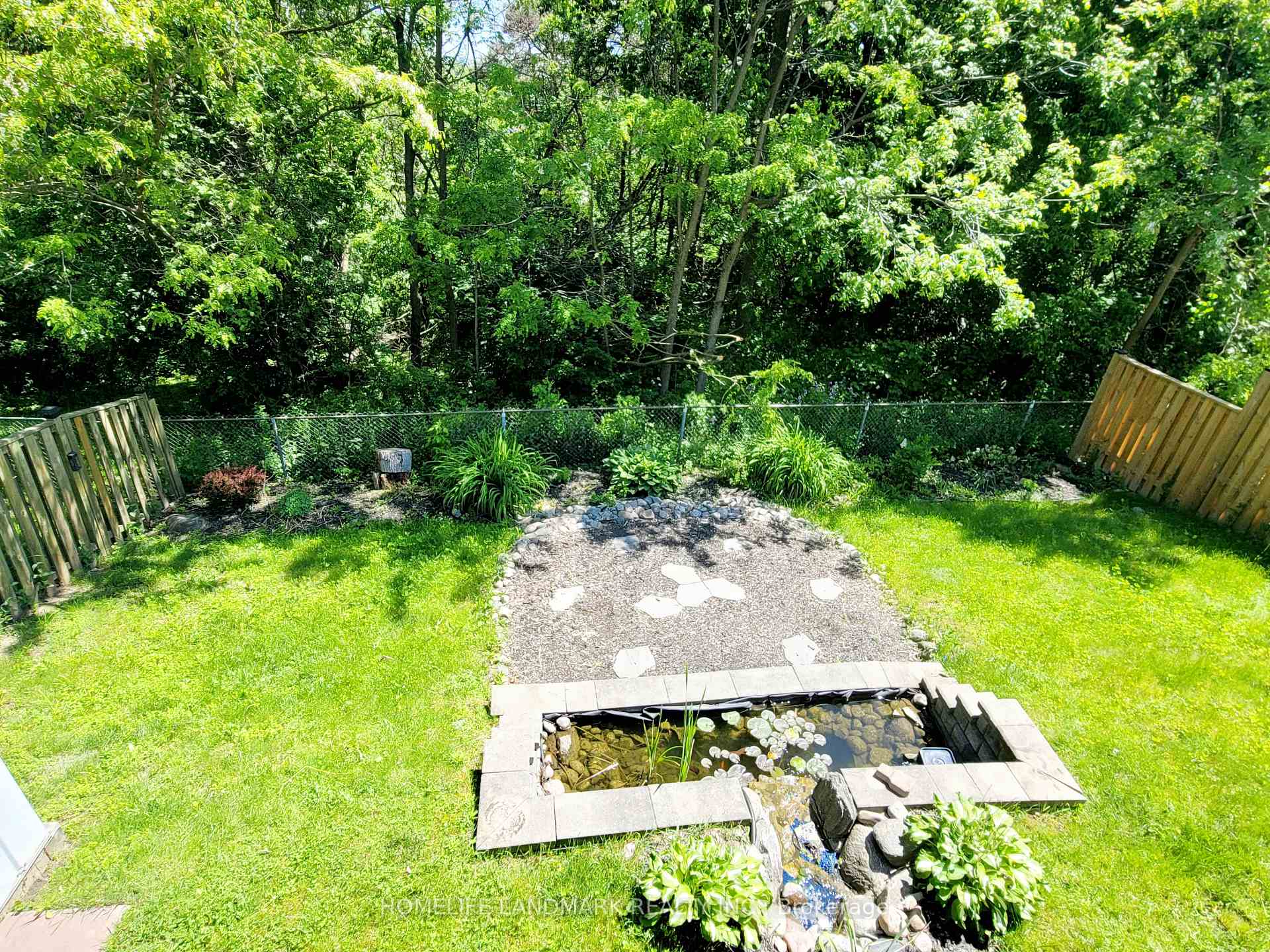 Photo 1 of Unit LOWER, 16 Mansfield Crescent, Whitby, Blue Grass Meadows — HOMEH