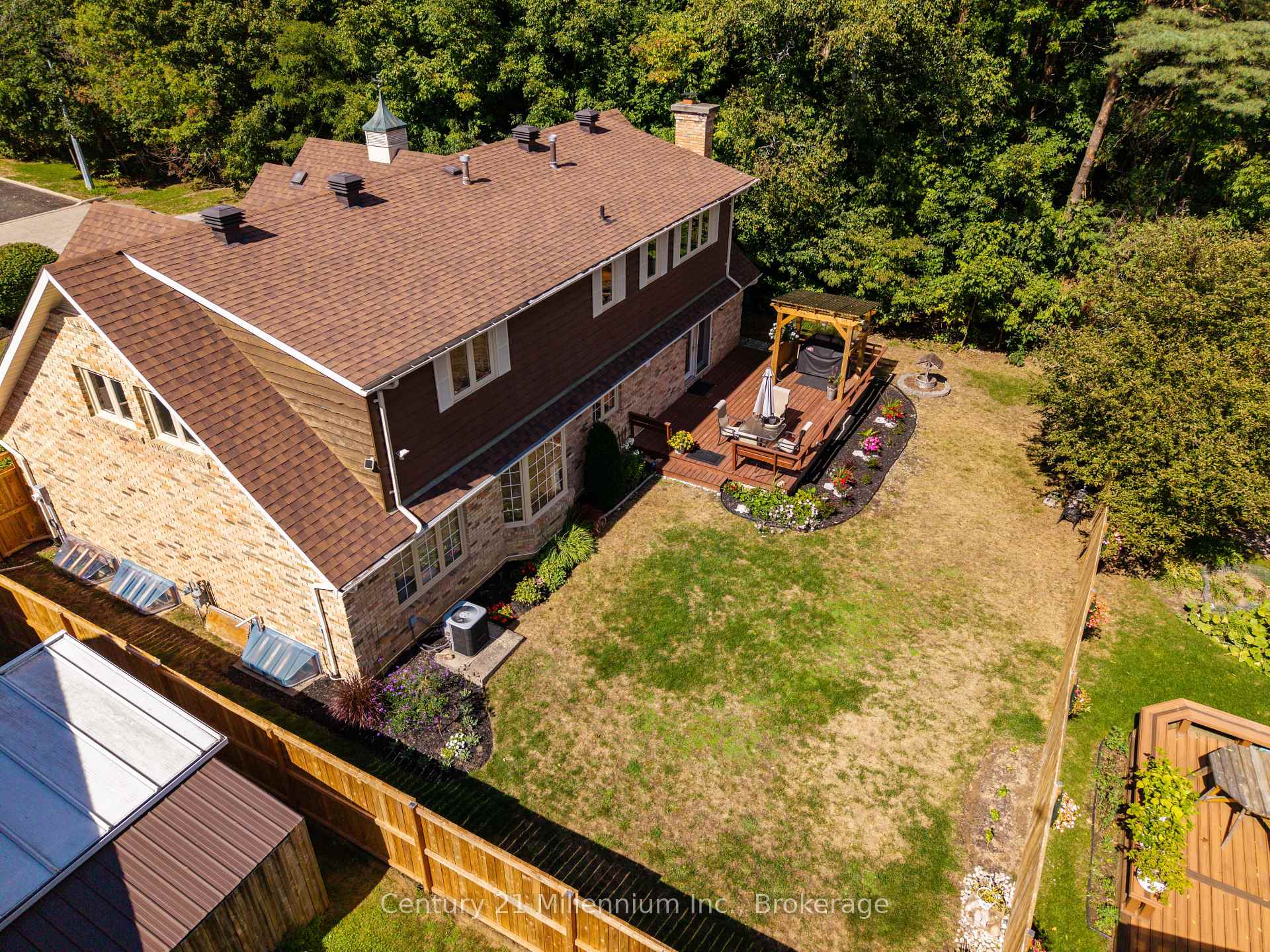 Photo 12 of 449 6th Avenue W, Owen Sound — HOMEH