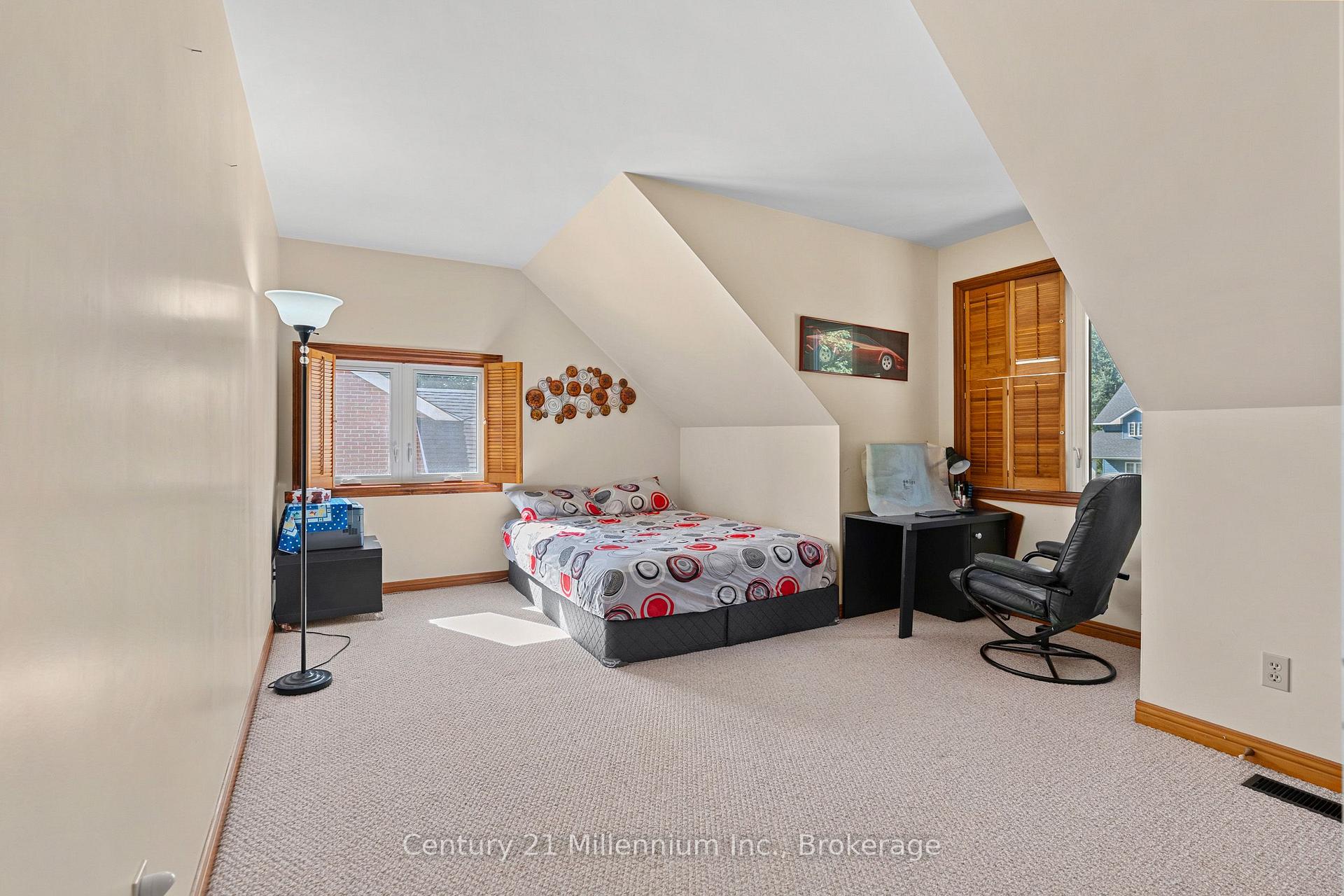 Photo 72 of 449 6th Avenue W, Owen Sound — HOMEH