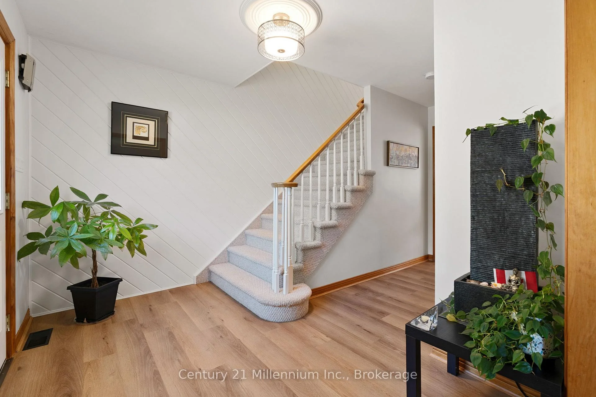 Photo 27 of 449 6th Avenue W, Owen Sound — HOMEH