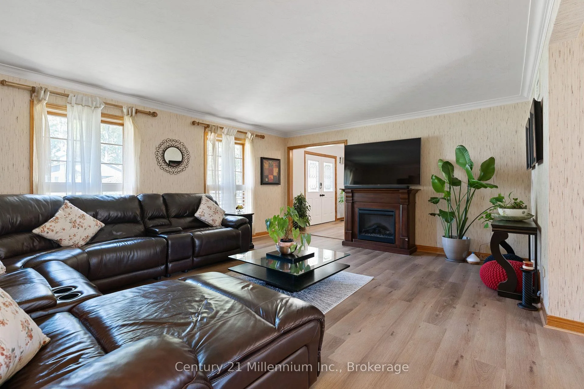 Photo 31 of 449 6th Avenue W, Owen Sound — HOMEH