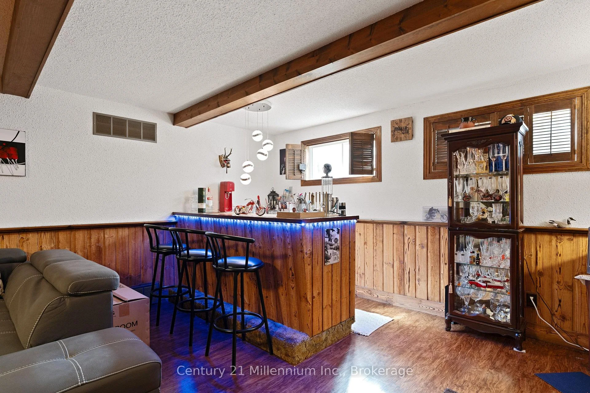 Photo 87 of 449 6th Avenue W, Owen Sound — HOMEH