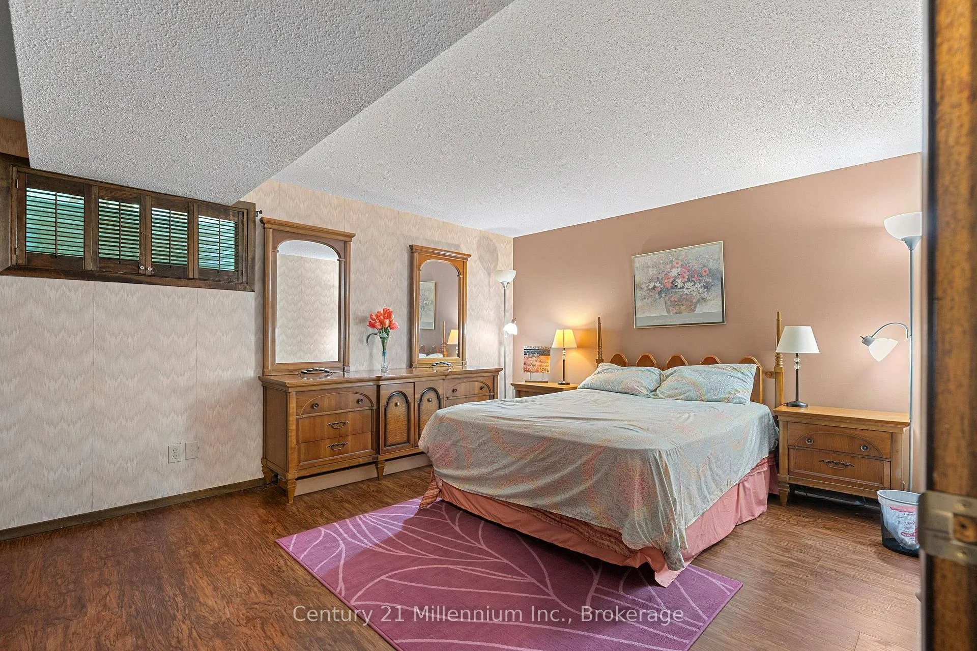 Photo 97 of 449 6th Avenue W, Owen Sound — HOMEH