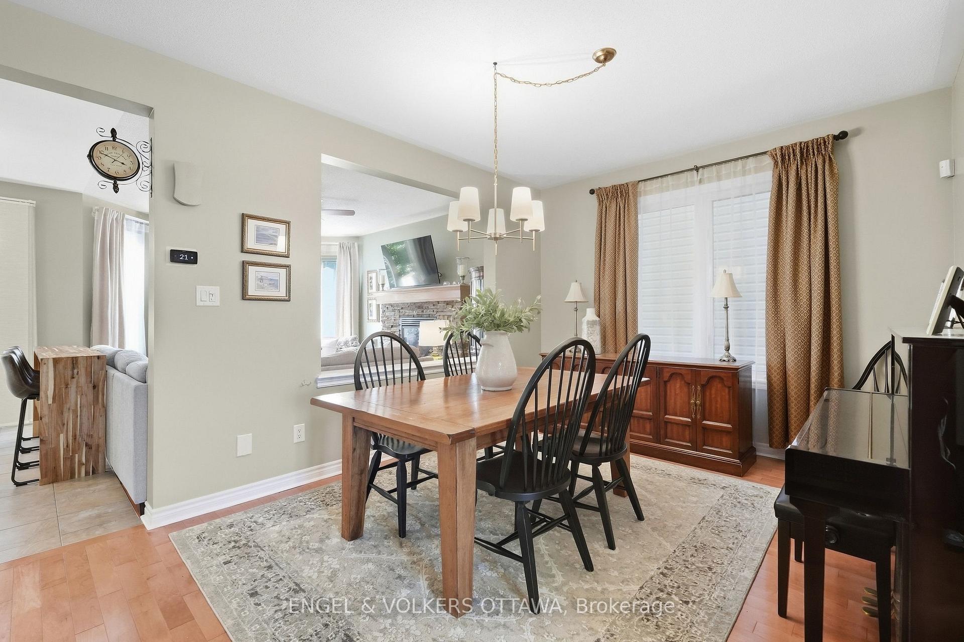 Photo 7 of 3534 Cambrian Road, Ottawa, Barrhaven - Half Moon Bay — HOMEH