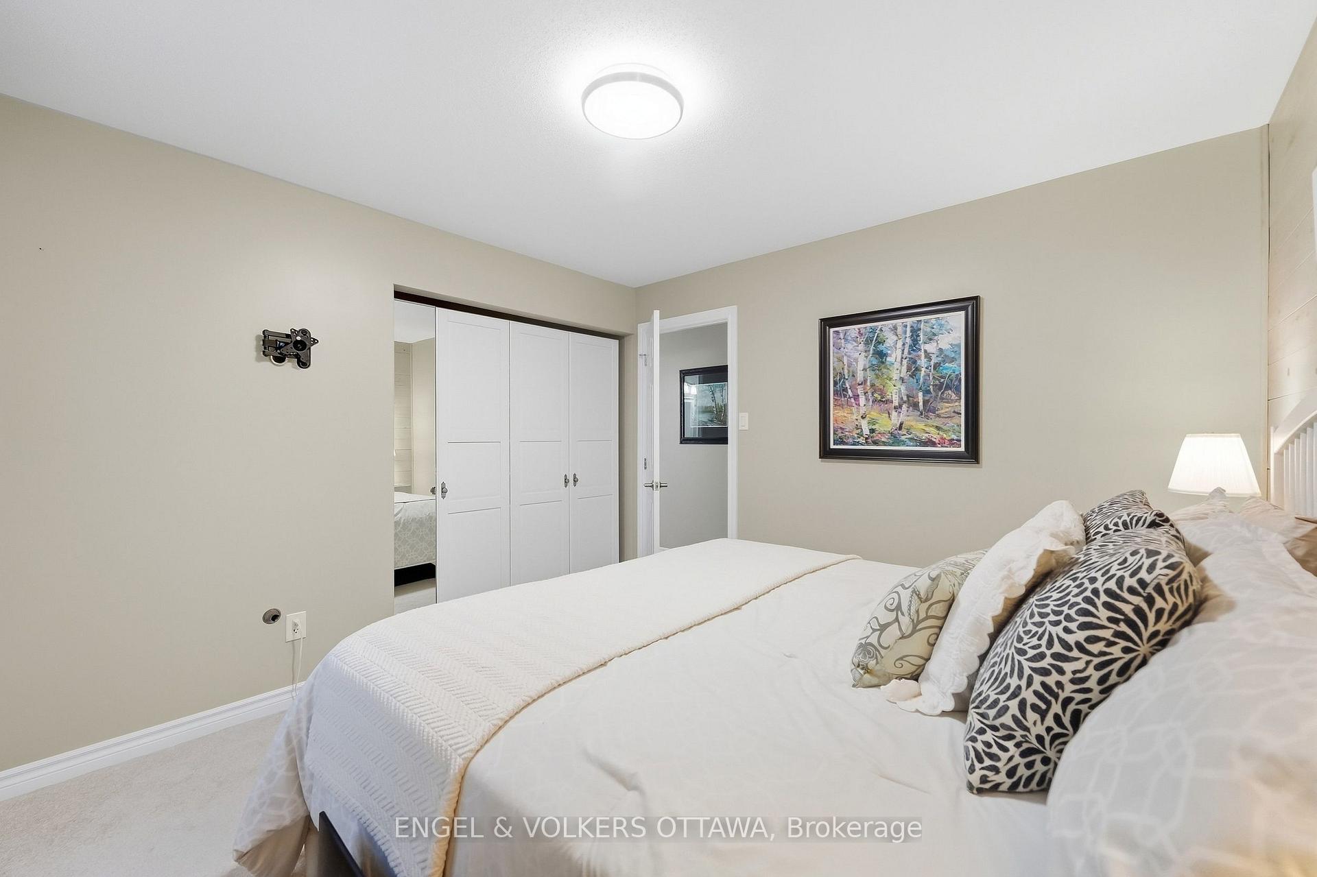 Photo 22 of 3534 Cambrian Road, Ottawa, Barrhaven - Half Moon Bay — HOMEH