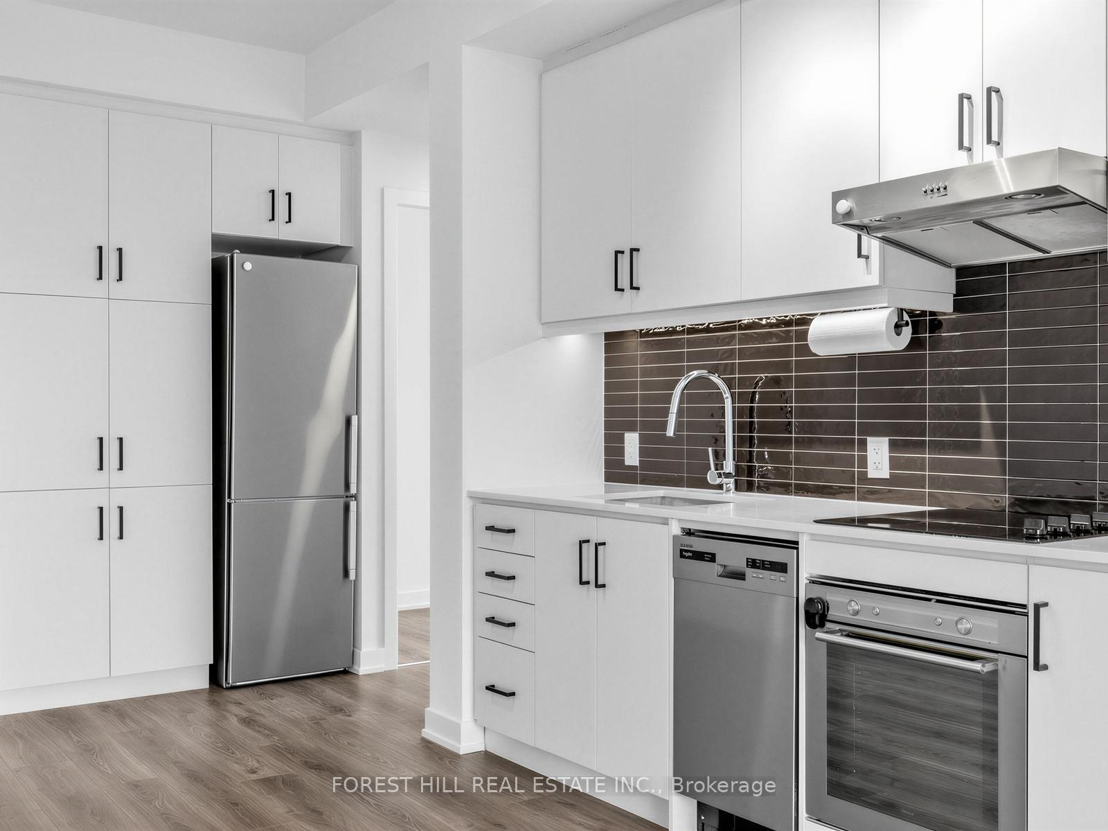 Photo 9 of Unit 807, 9 Tecumseth Street, Toronto, Niagara — HOMEH