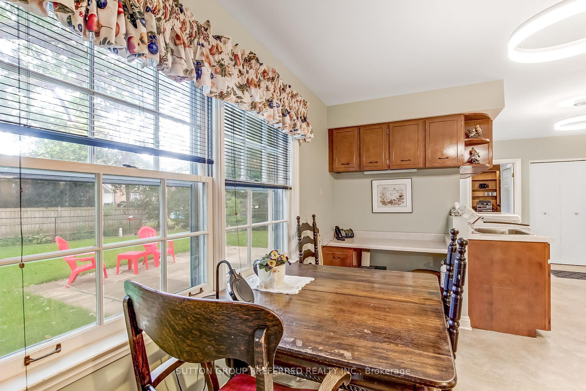 Photo 9 of 603 Commissioners Road E, London, South P — HOMEH