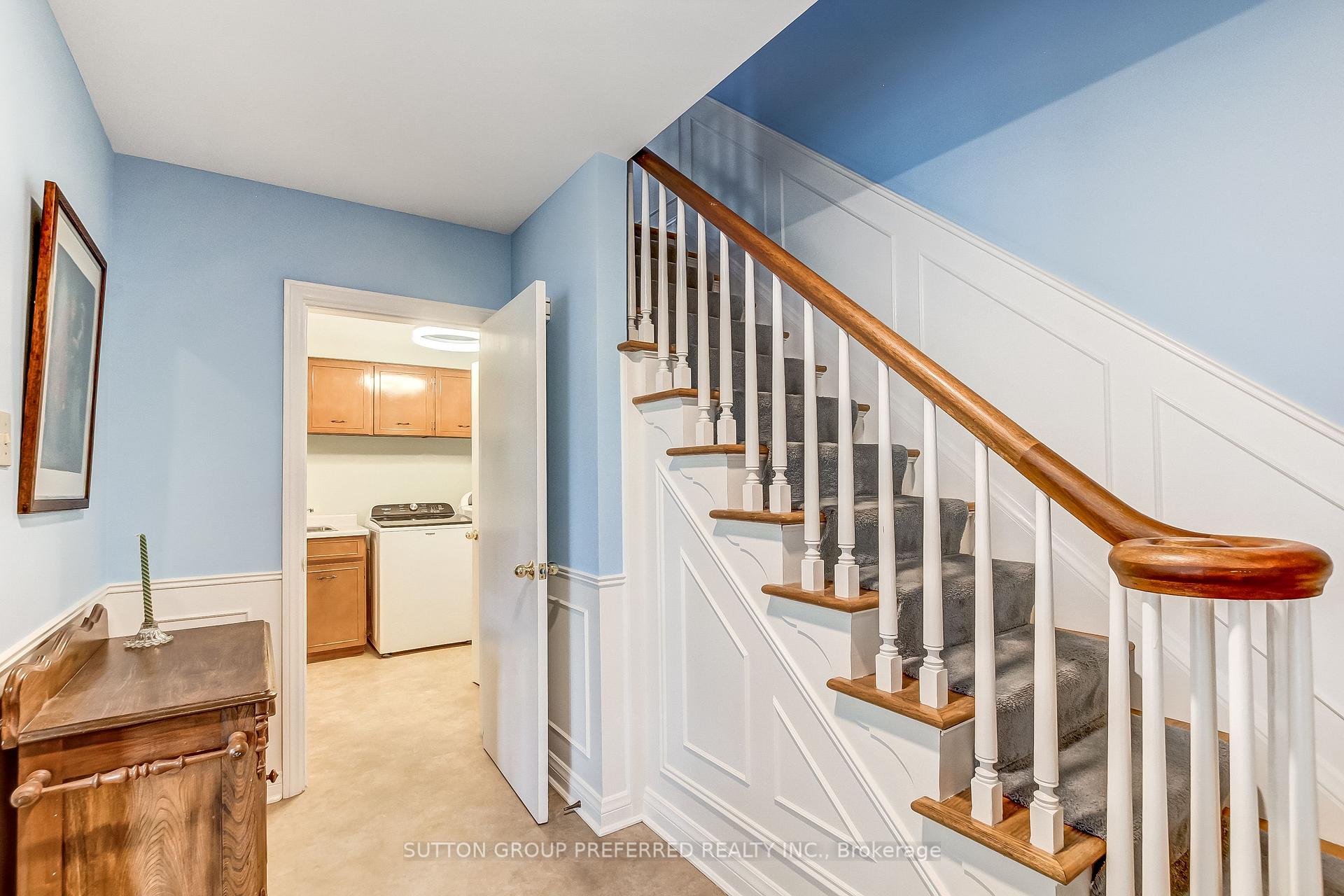 Photo 15 of 603 Commissioners Road E, London, South P — HOMEH