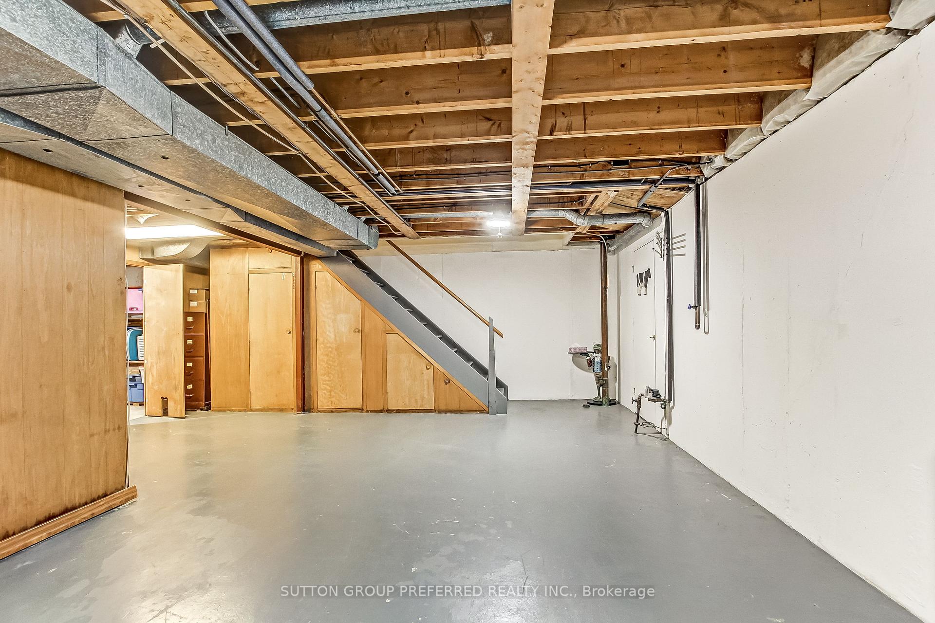 Photo 28 of 603 Commissioners Road E, London, South P — HOMEH