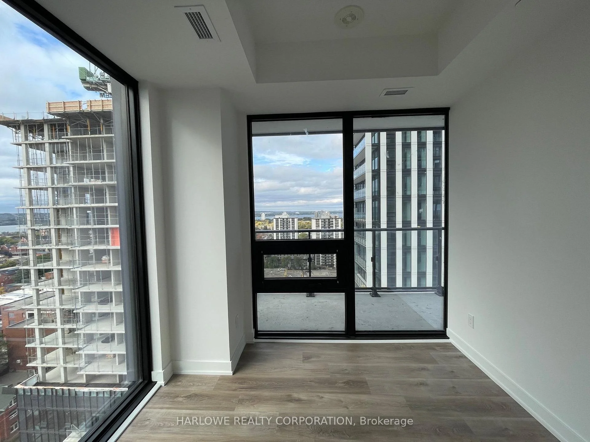 Photo 23 of Unit 1708, 91 John Street N, Hamilton, Beasley — HOMEH