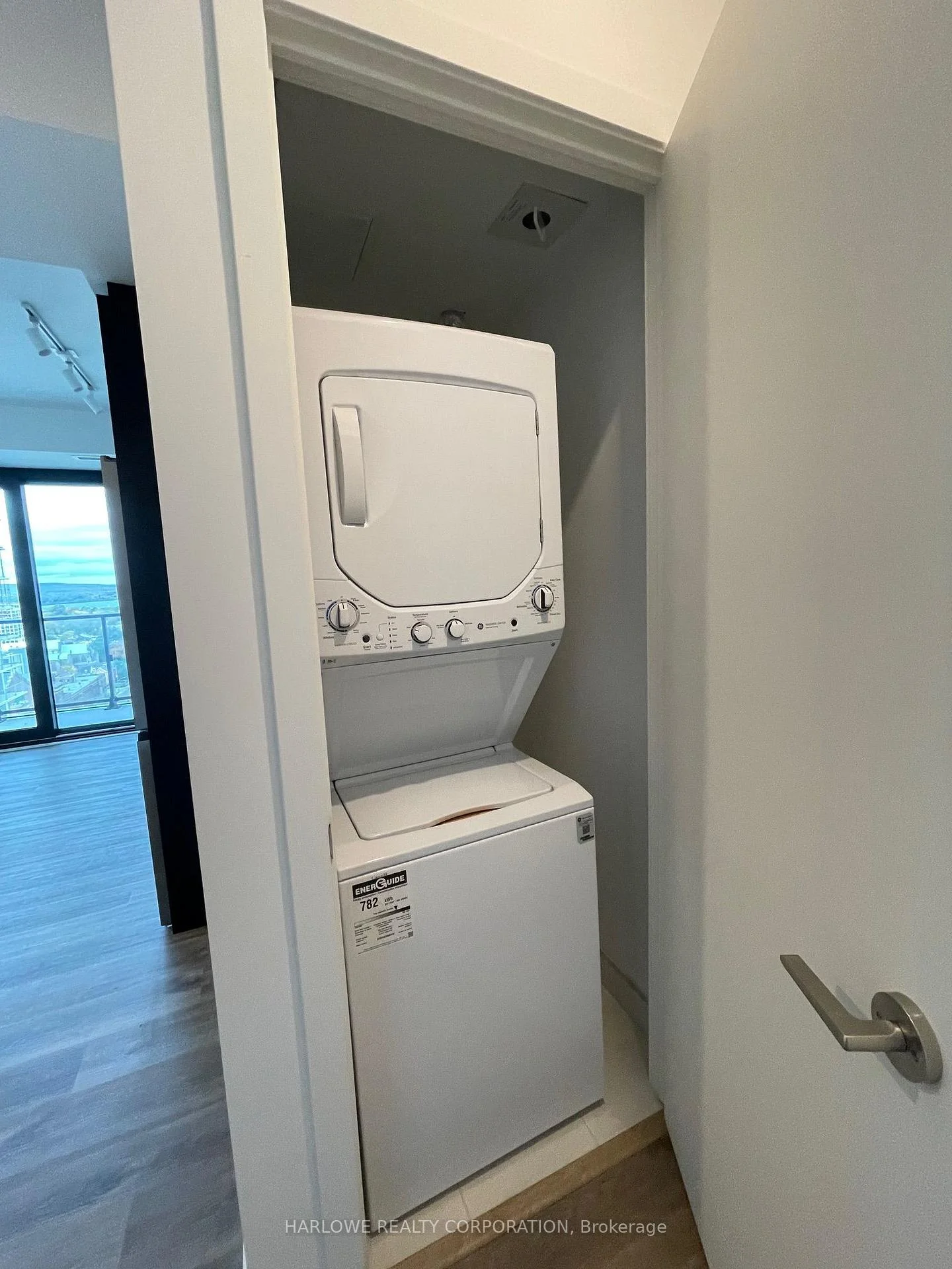 Photo 27 of Unit 1708, 91 John Street N, Hamilton, Beasley — HOMEH