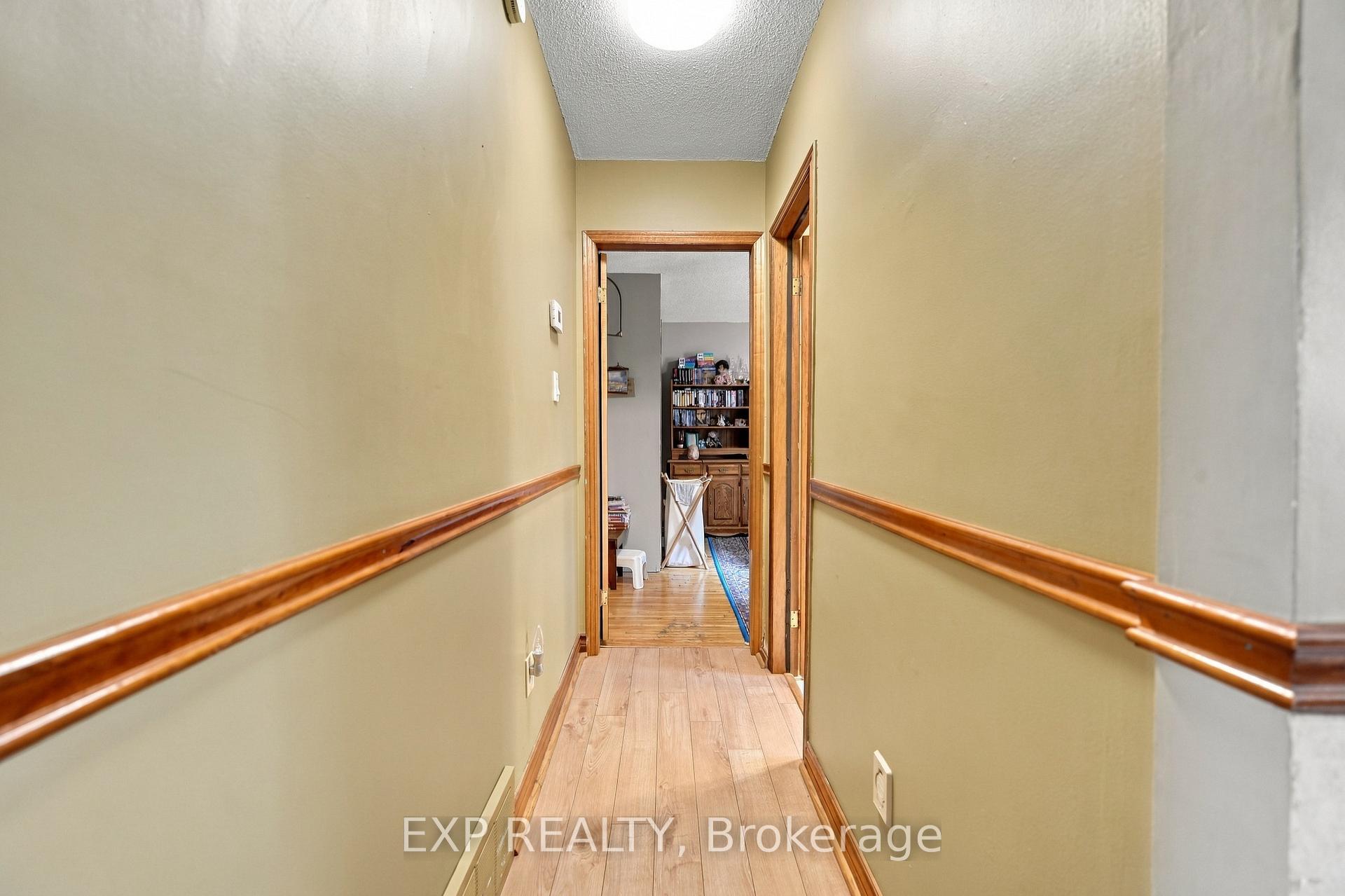Photo 13 of 6518 Crawford Street, Niagara Falls, Morrison — HOMEH