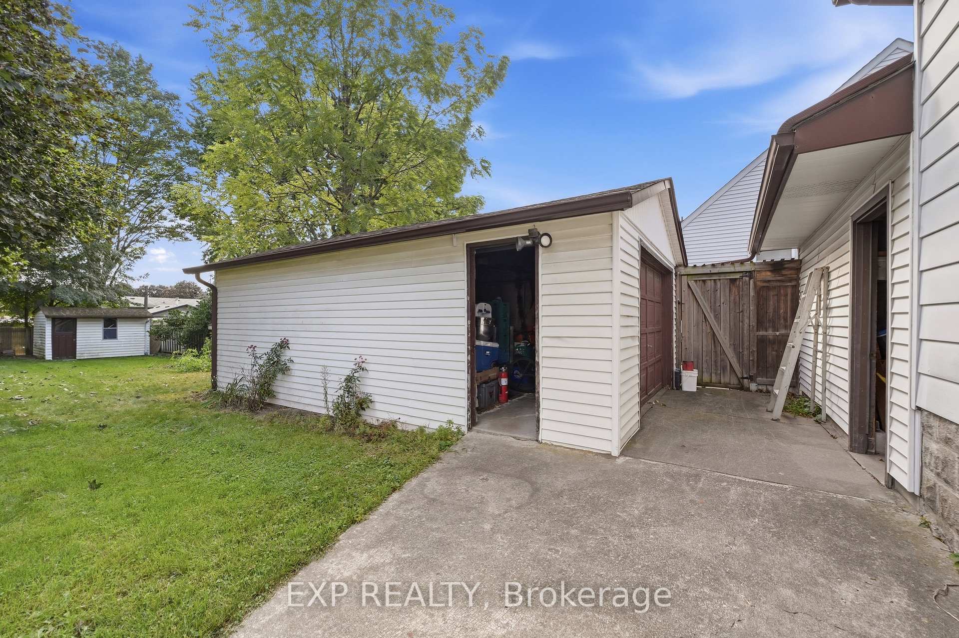 Photo 31 of 6518 Crawford Street, Niagara Falls, Morrison — HOMEH